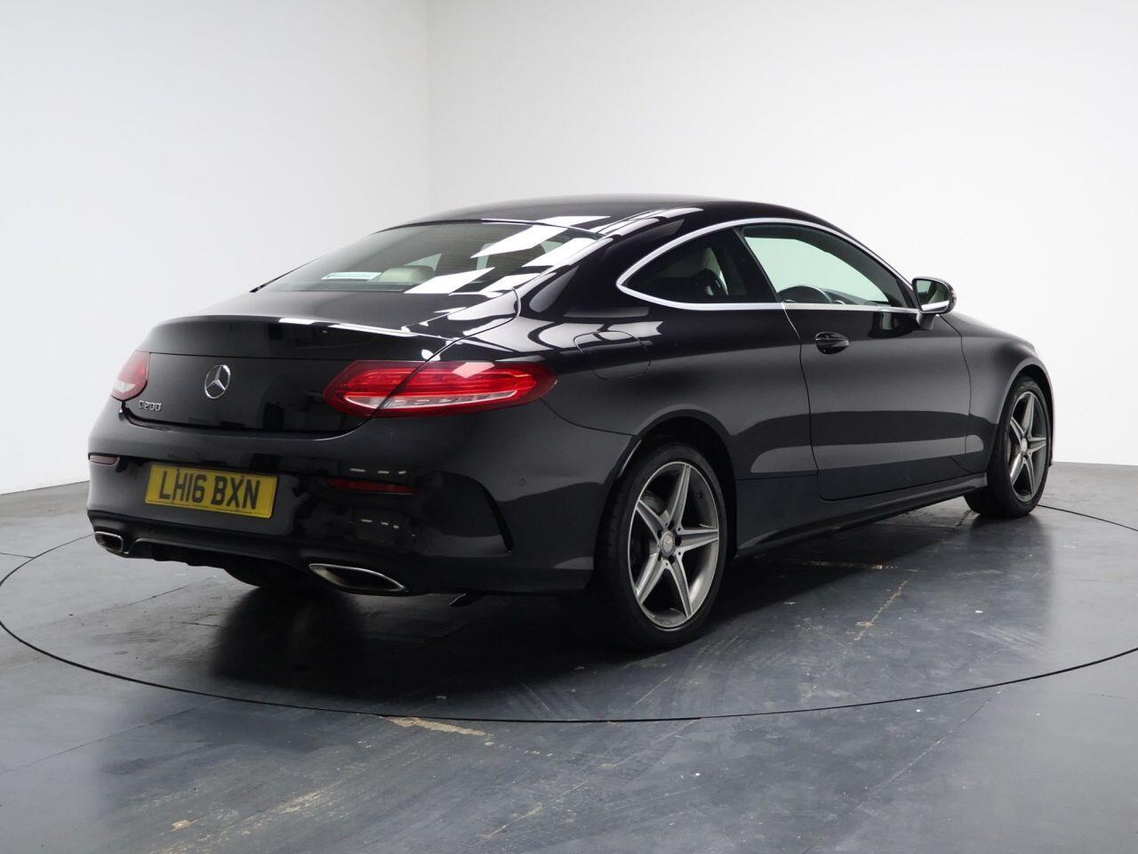 Mercedes-benz C-CLASS - Image 12