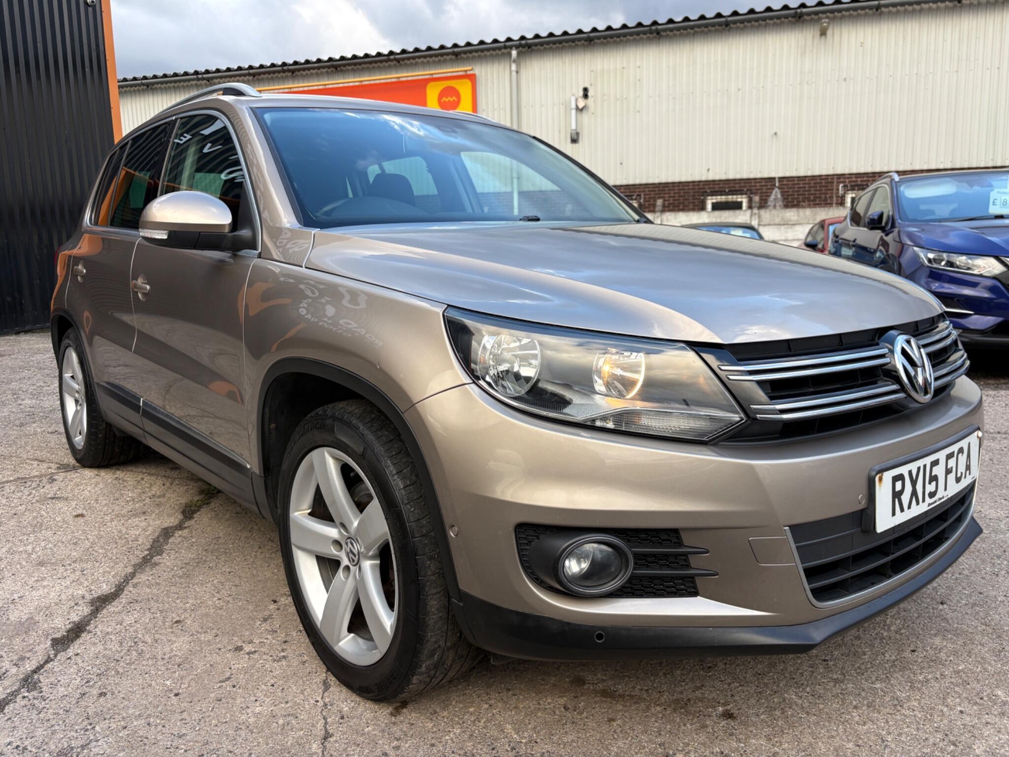 Volkswagen Tiguan - Image 11