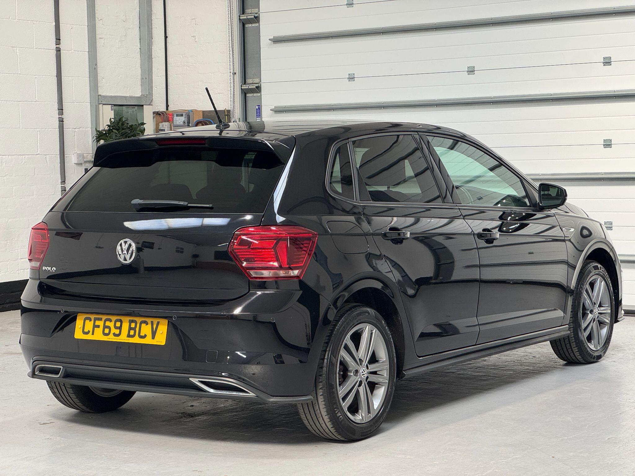 Volkswagen Polo - Image 11