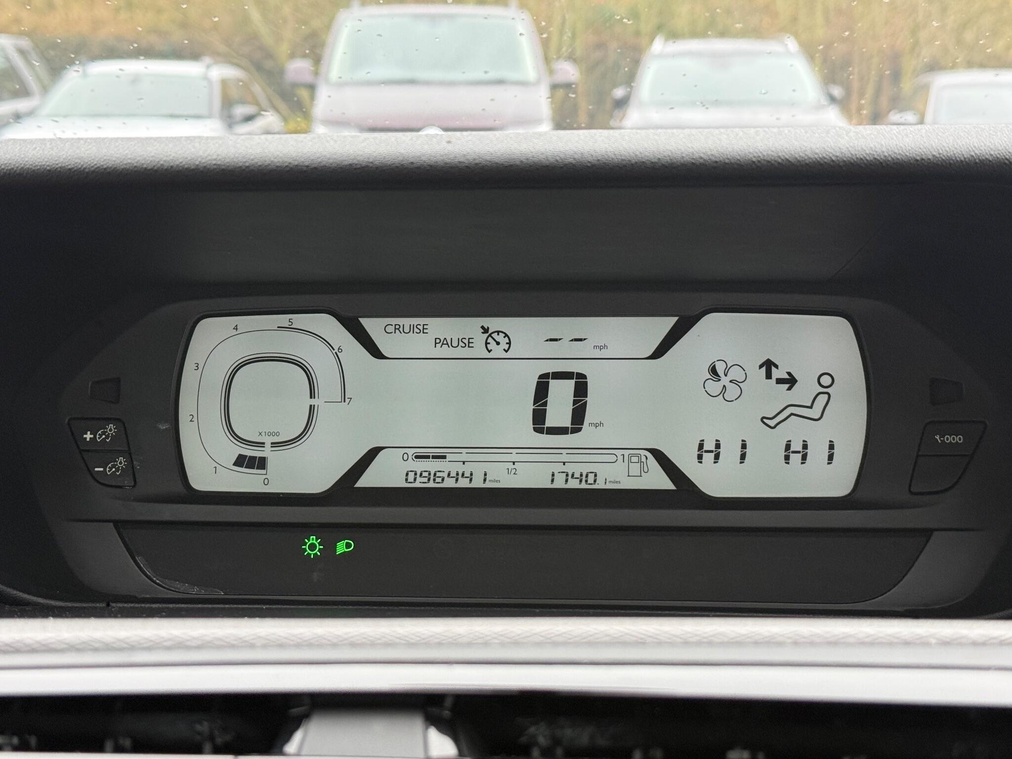 Citroen C4 Picasso - Image 20