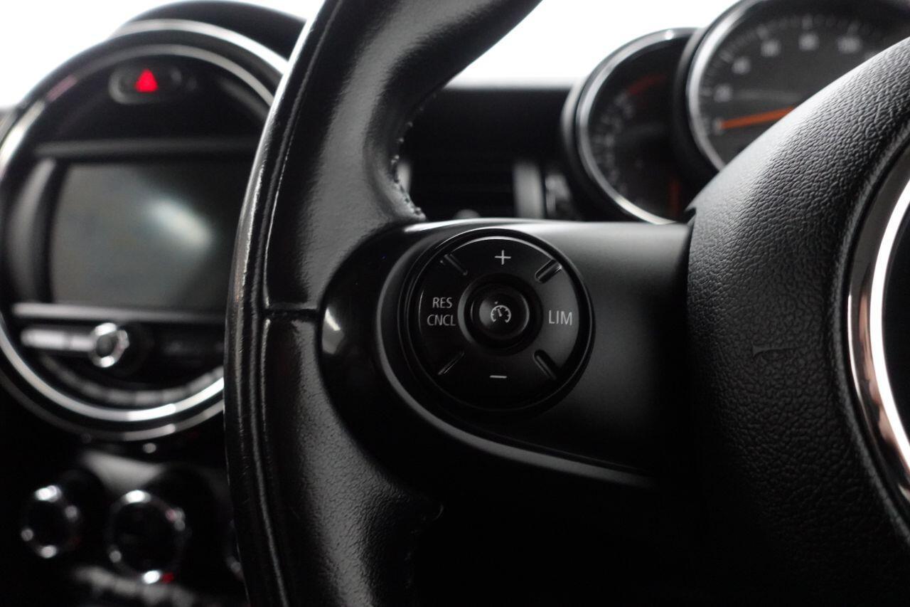 MINI Hatch - Image 17
