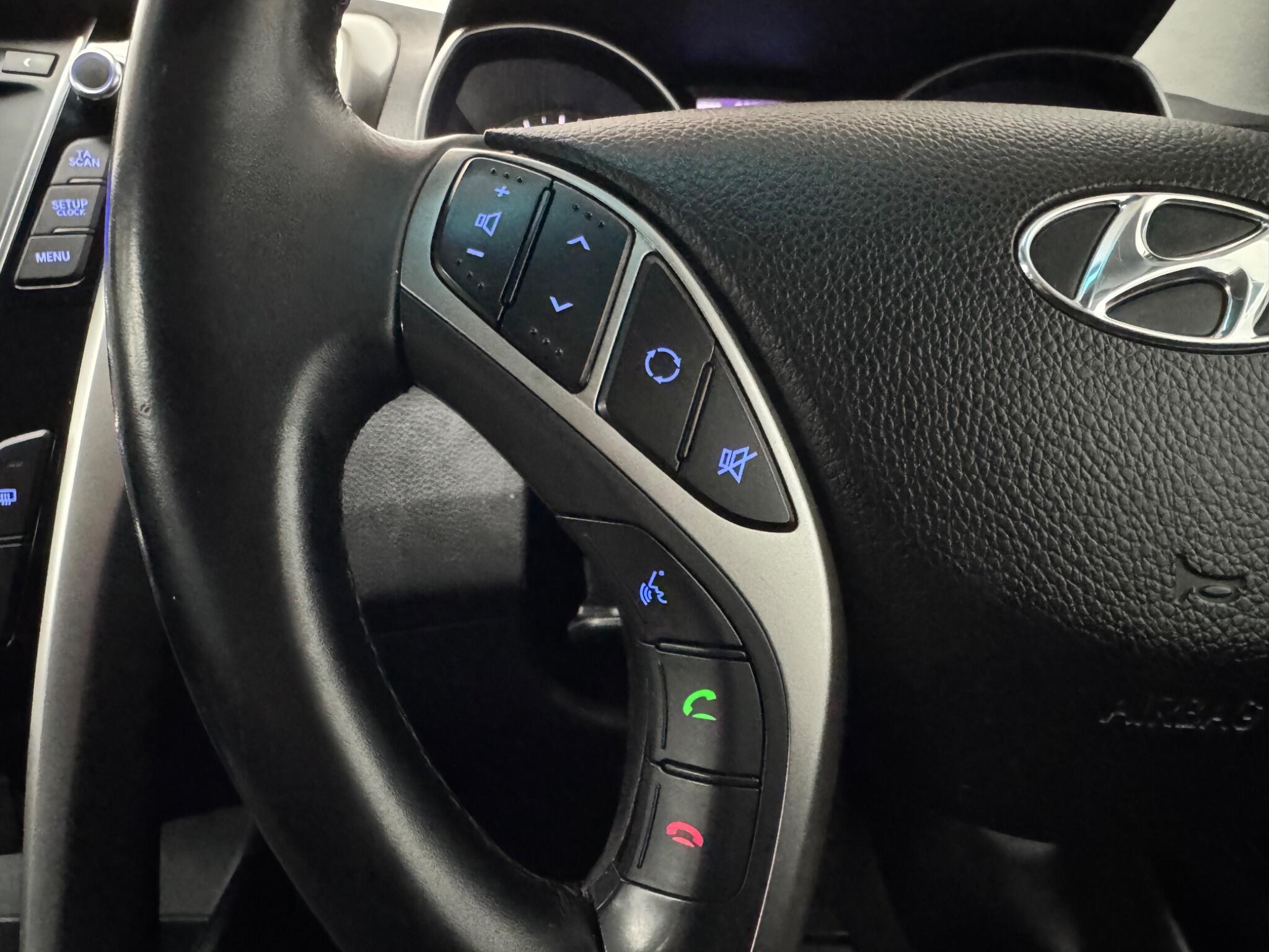 Hyundai i30 - Image 19