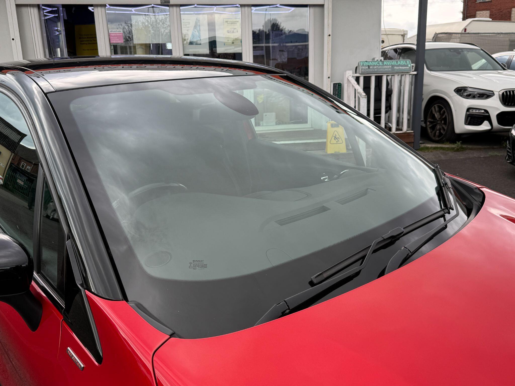 Renault Captur - Image 9