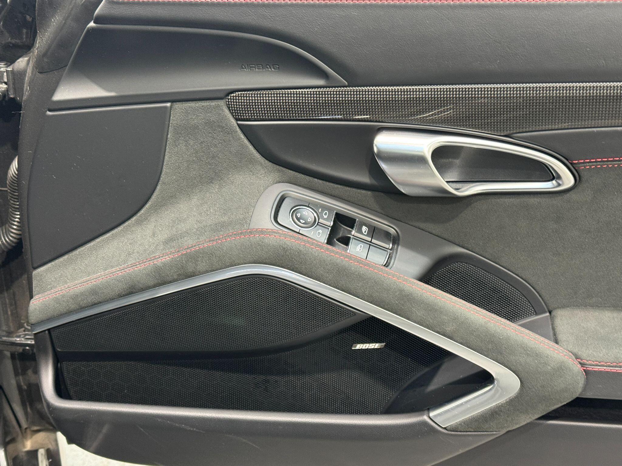 Porsche 718 Cayman - Image 66