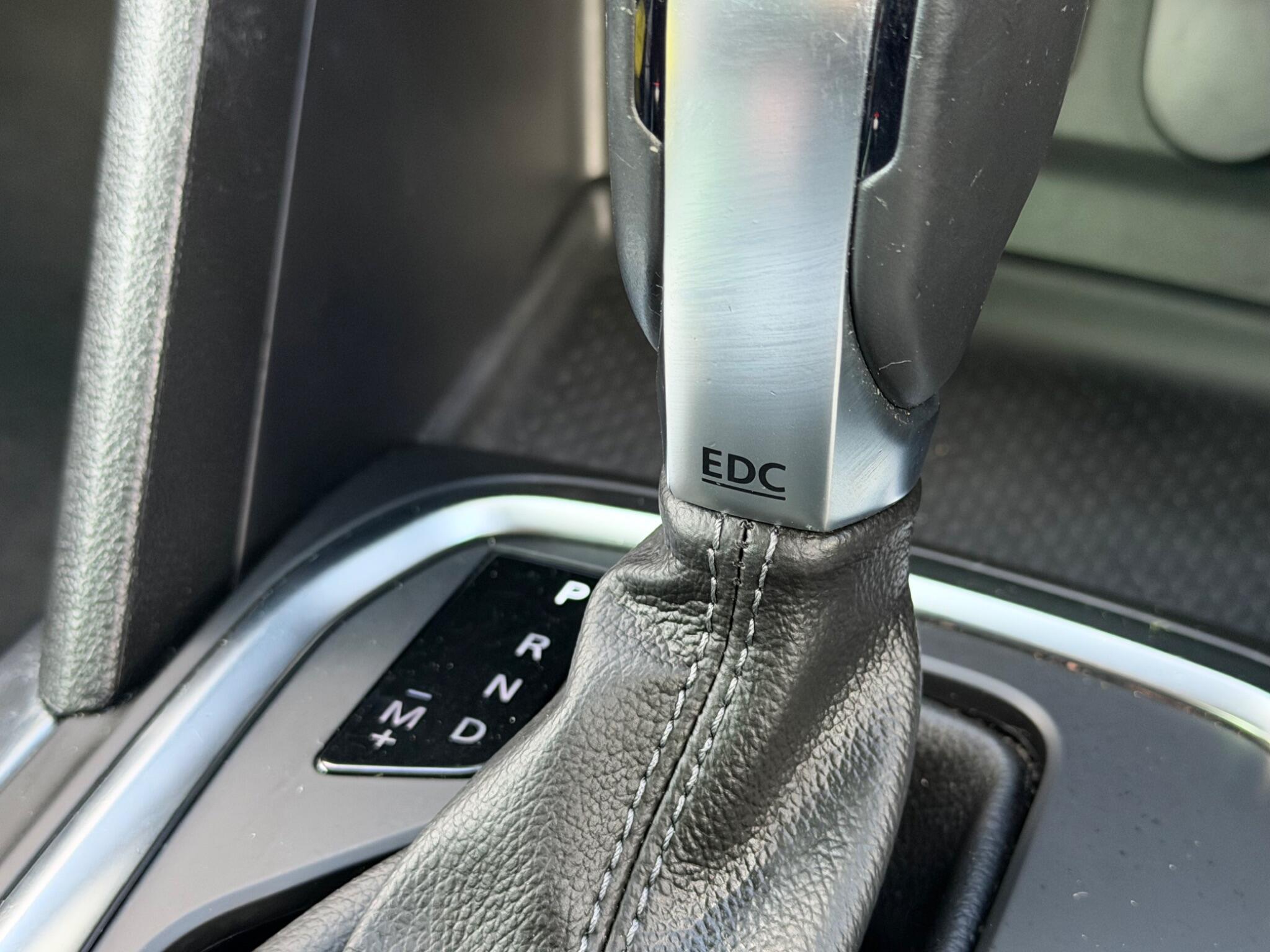 Renault Megane - Image 11