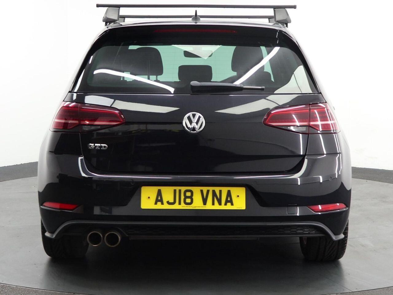 Volkswagen Golf - Image 10