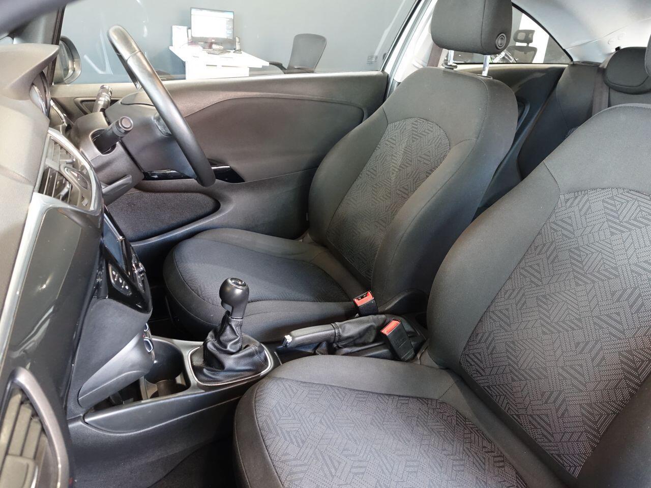 Vauxhall Corsa - Image 12