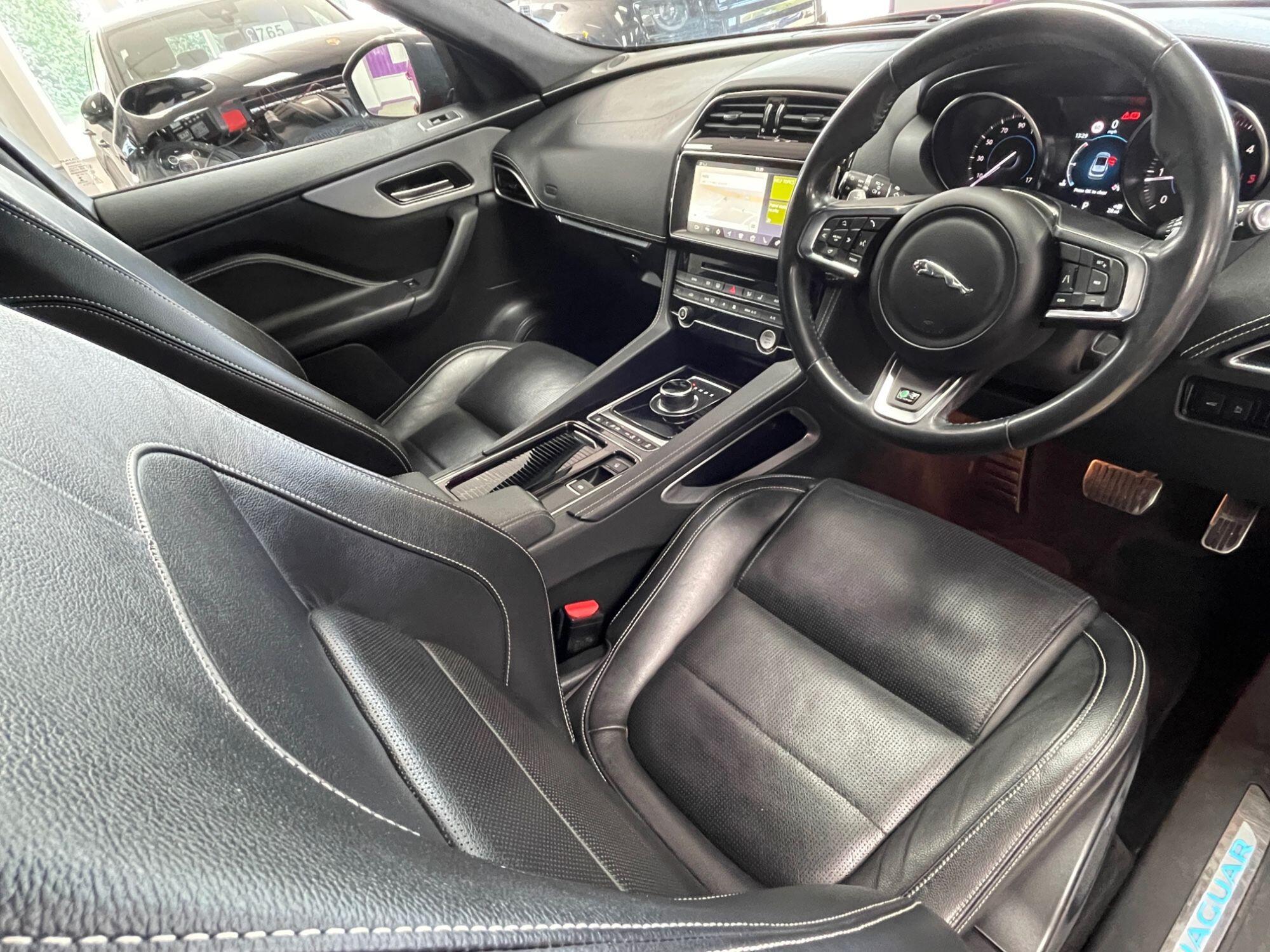 Jaguar F-Pace - Image 24