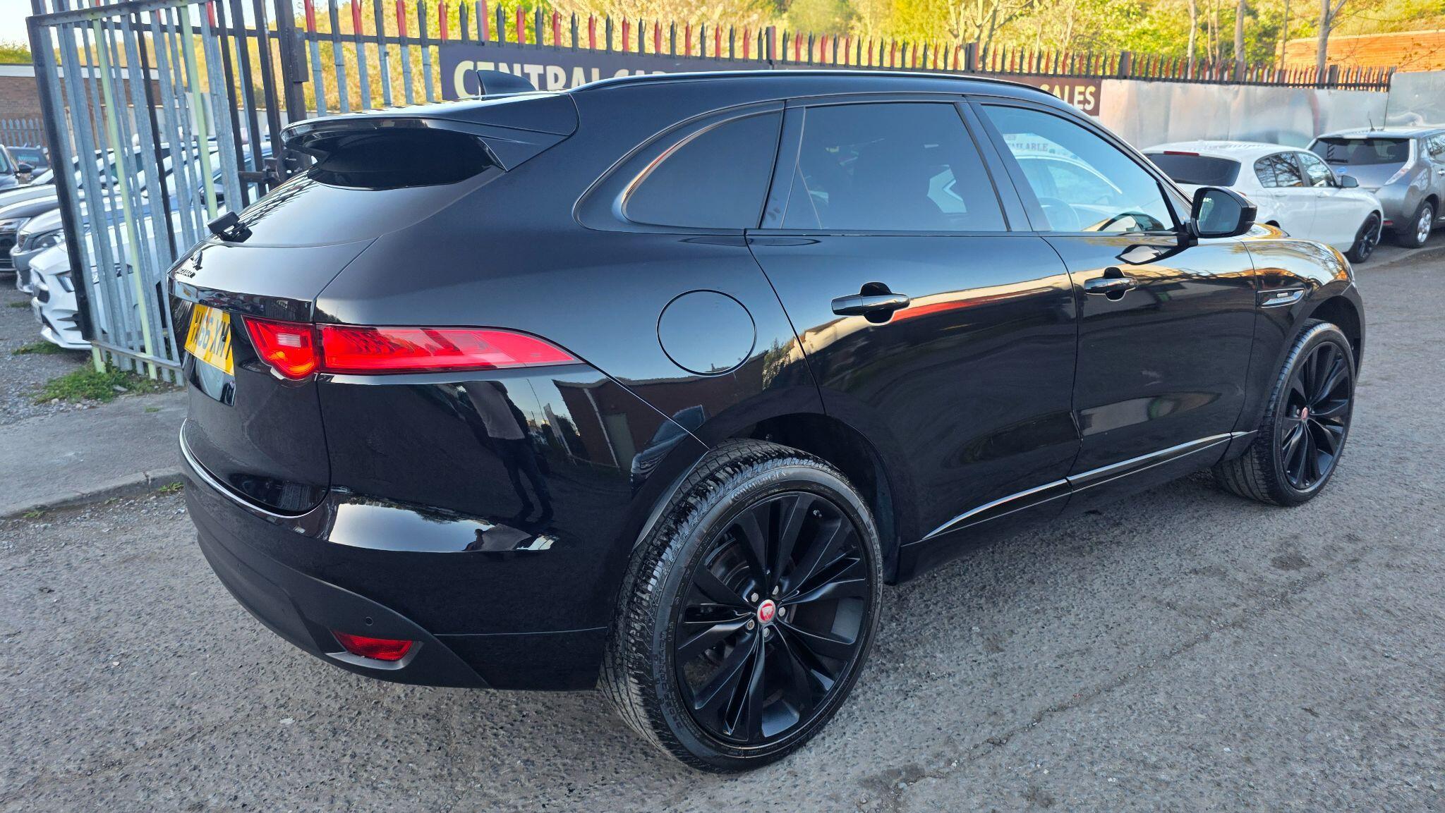 Jaguar F-Pace - Image 11