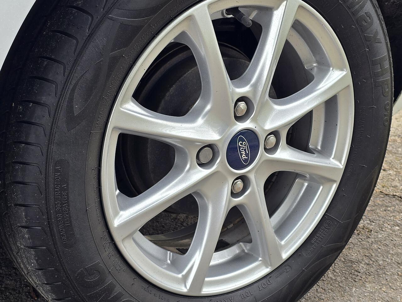 Ford Fiesta - Image 9