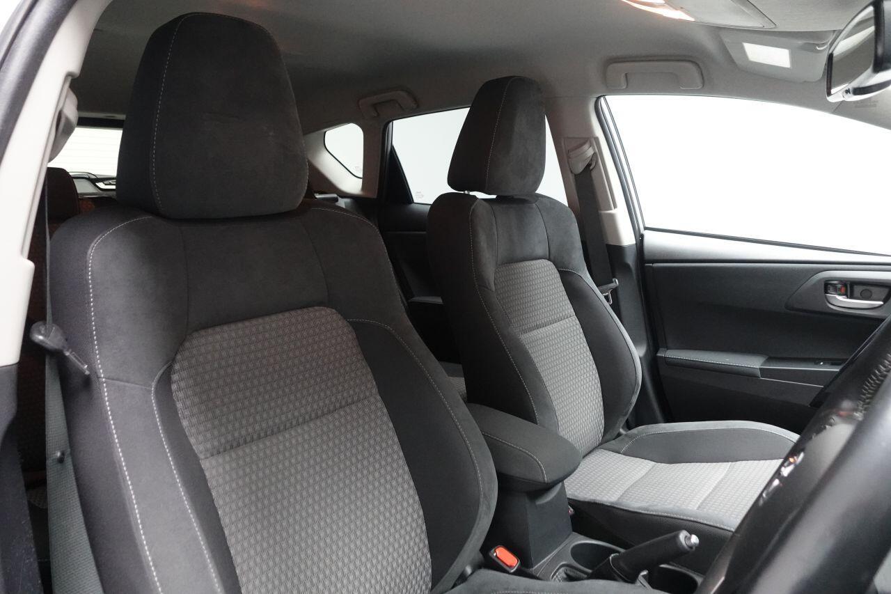 Toyota Auris - Image 3