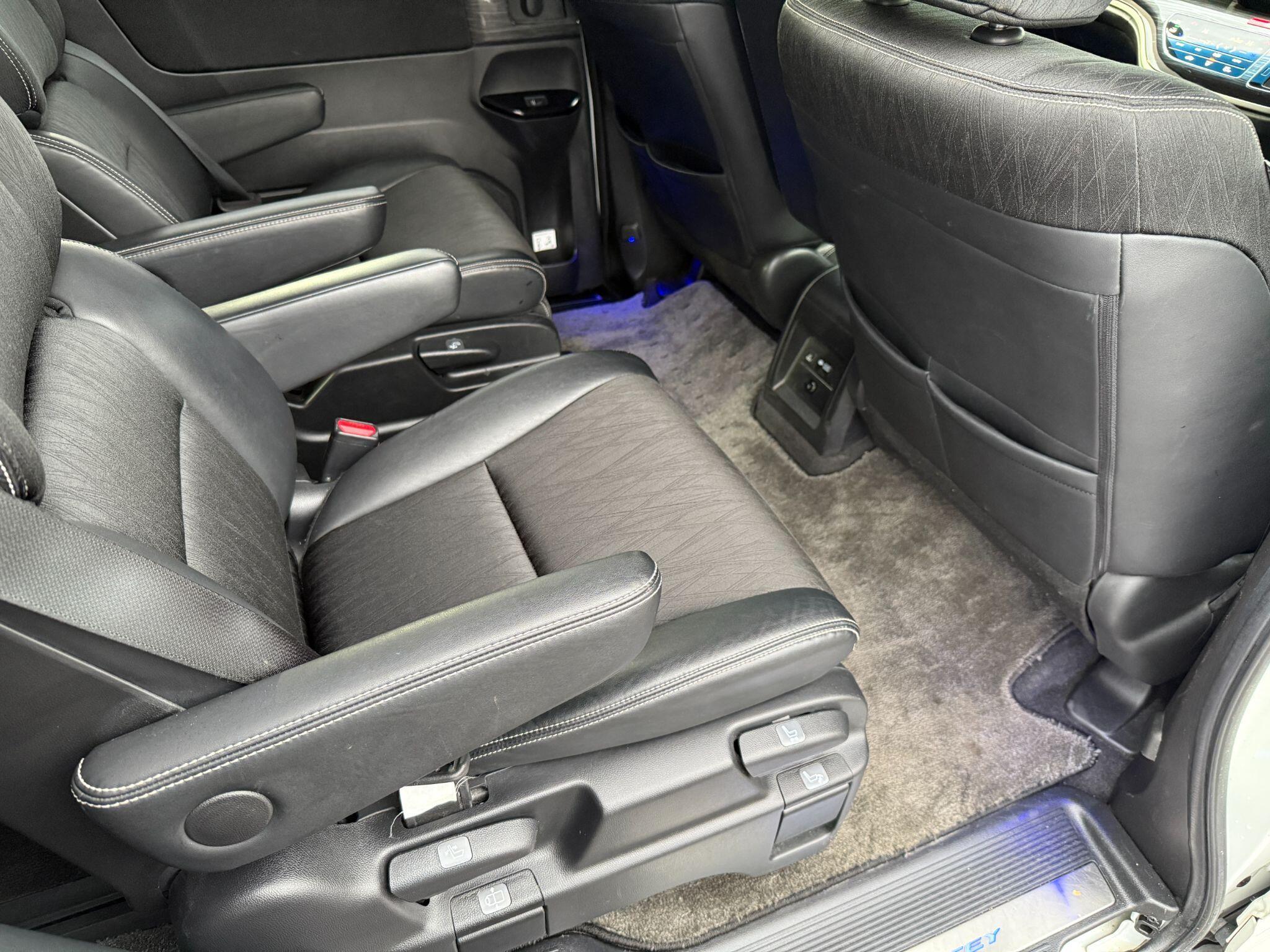 Honda Odyssey - Image 35