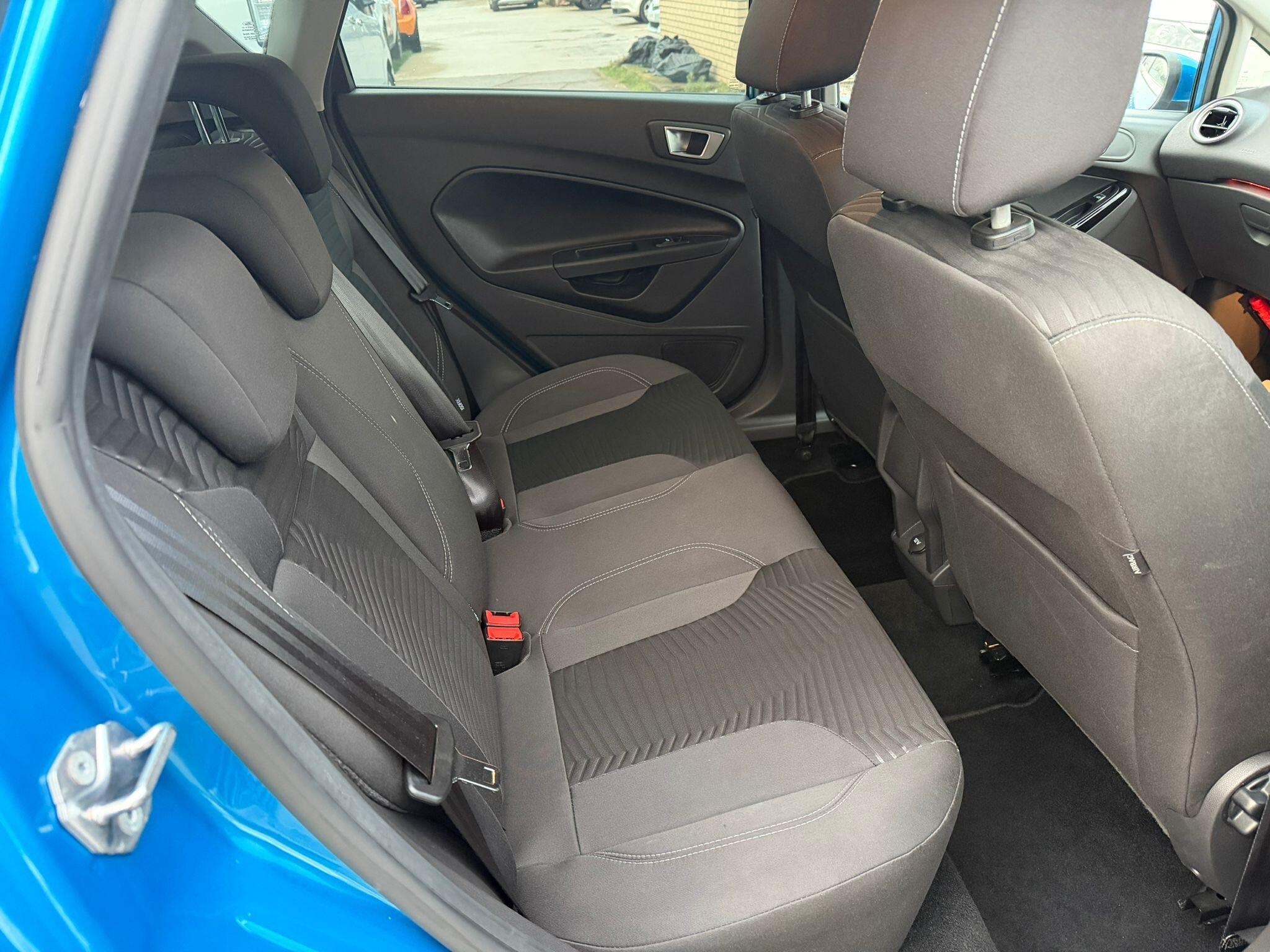 Ford Fiesta - Image 19