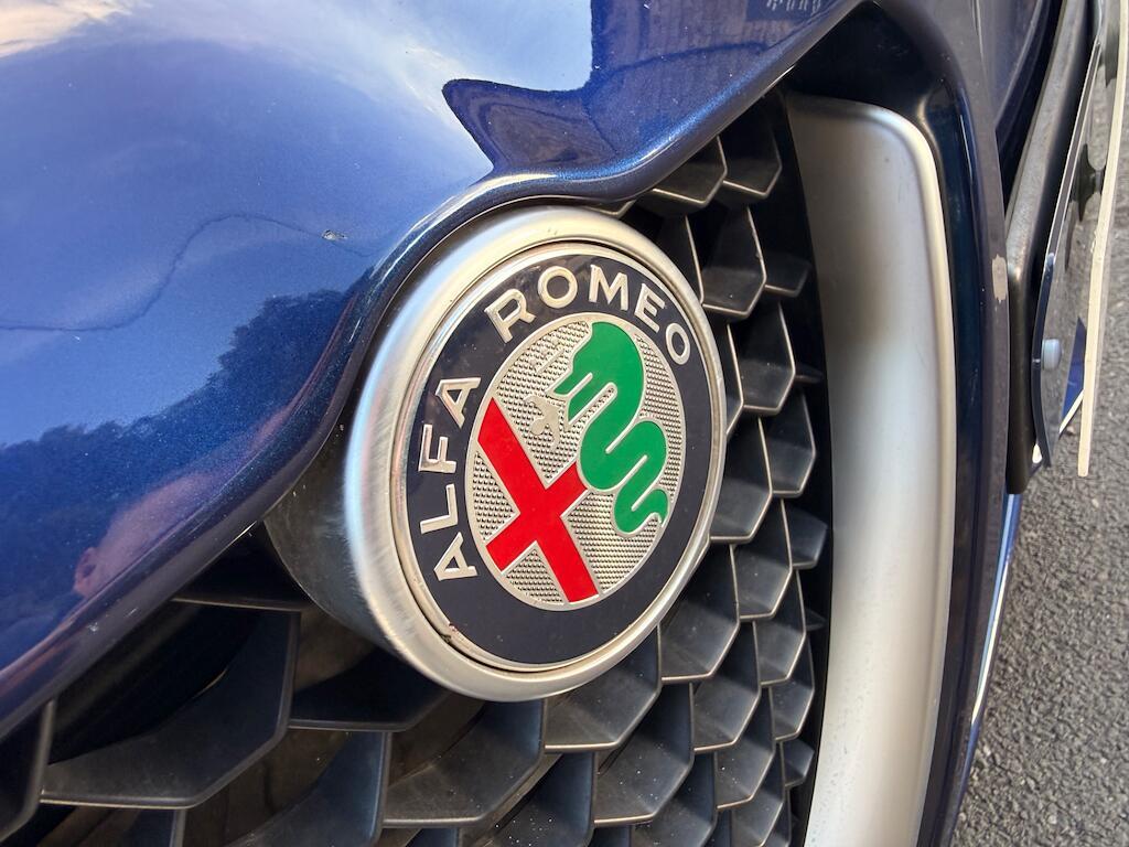 Alfa Romeo Giulia - Image 20