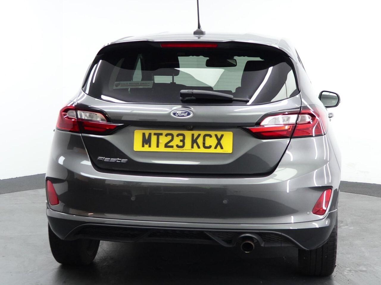 Ford Fiesta - Image 11