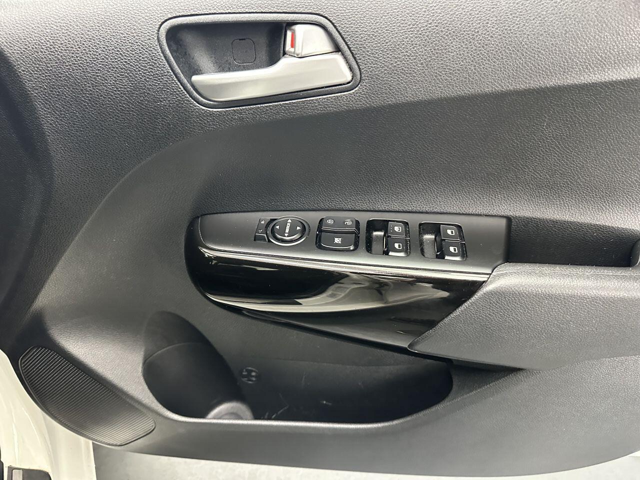 Kia Picanto - Image 15