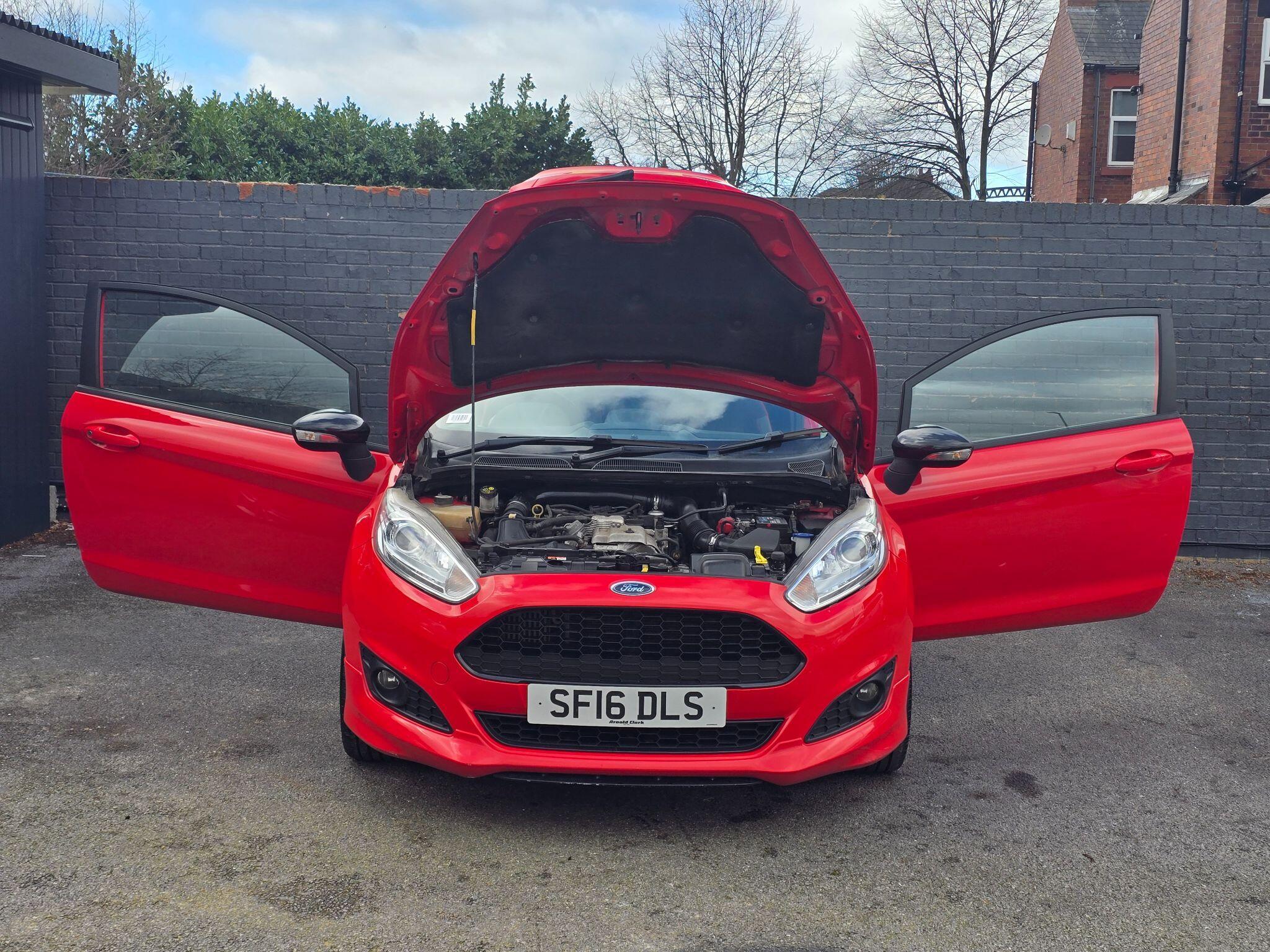 Ford Fiesta - Image 23