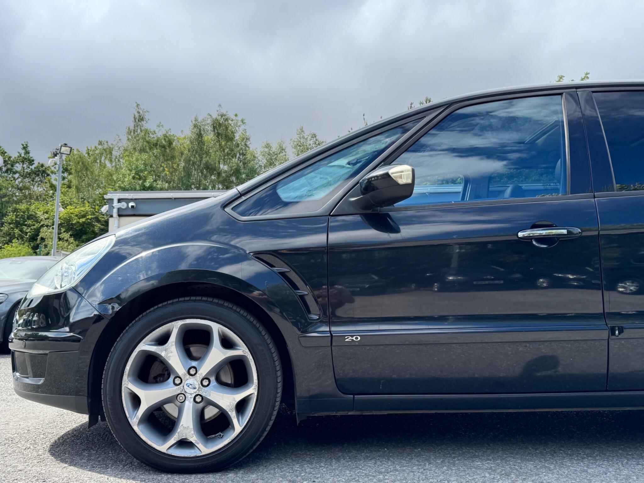 Ford S-MAX - Image 8