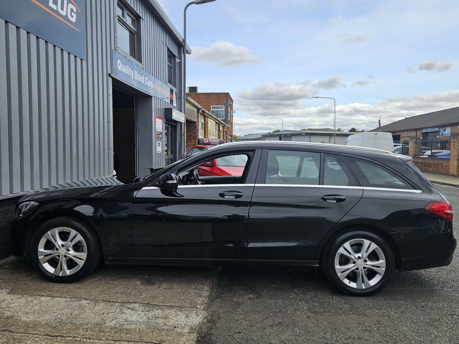 Mercedes C Class - Image 8