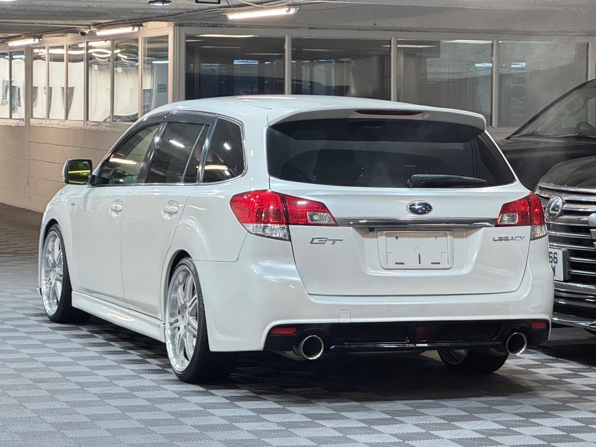 Subaru Legacy - Image 3
