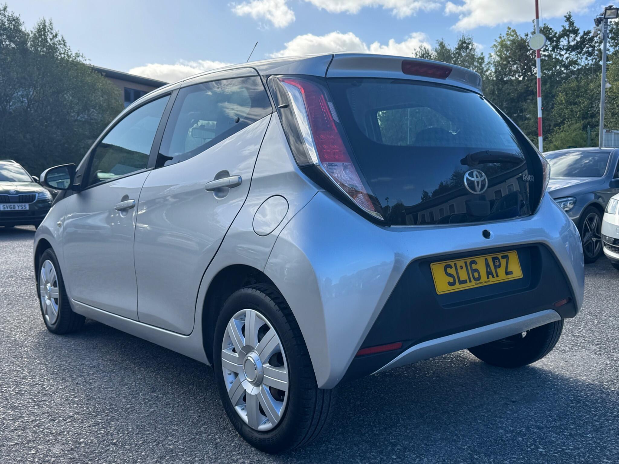 Toyota Aygo - Image 12