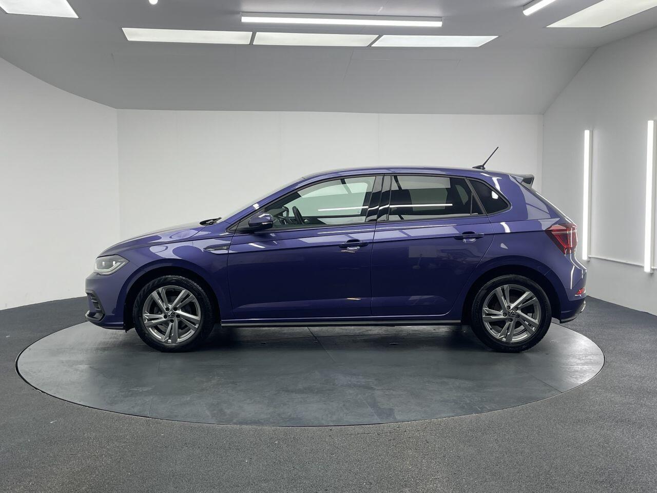 Volkswagen Polo - Image 11