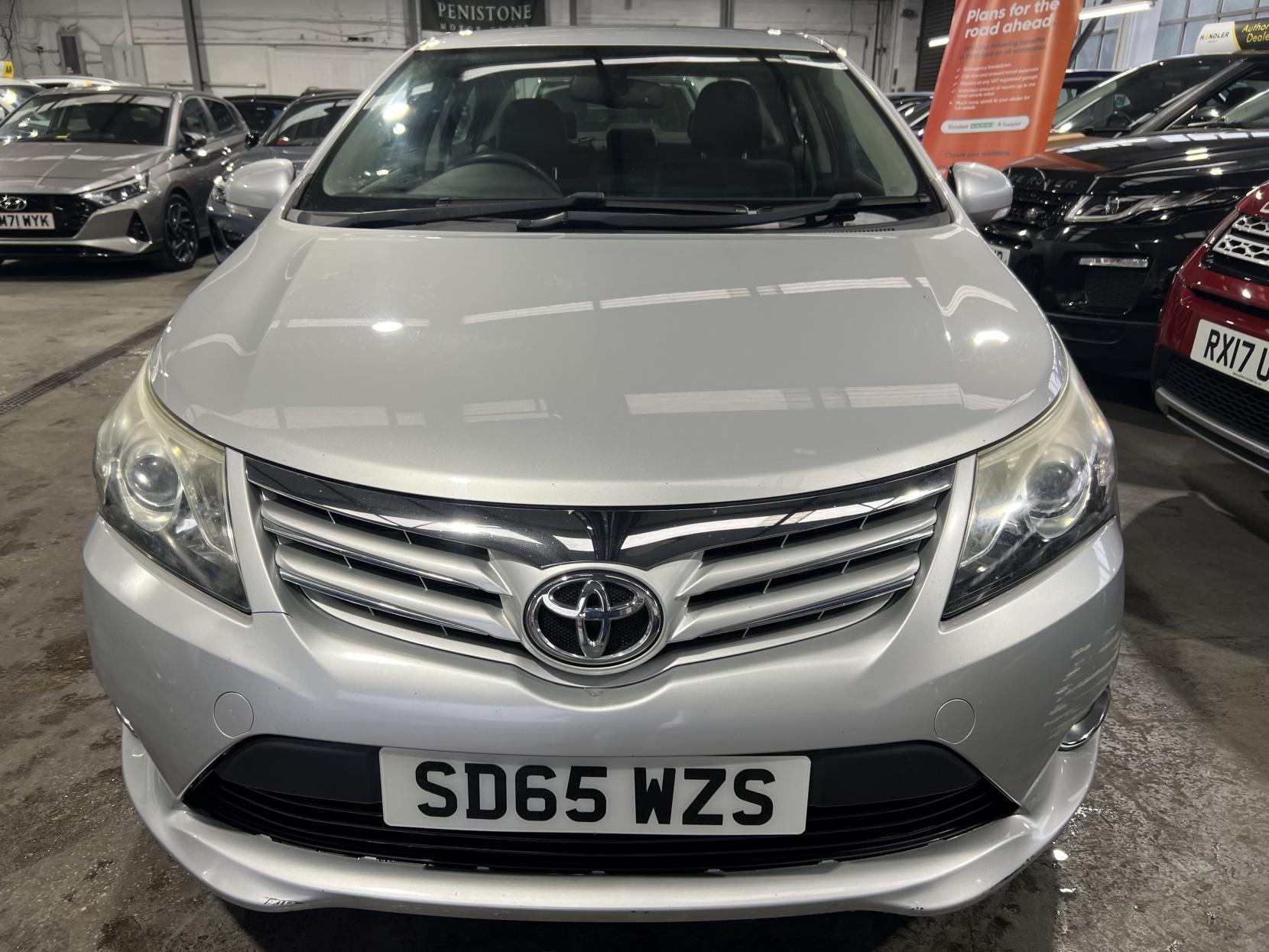 Toyota Avensis - Image 5