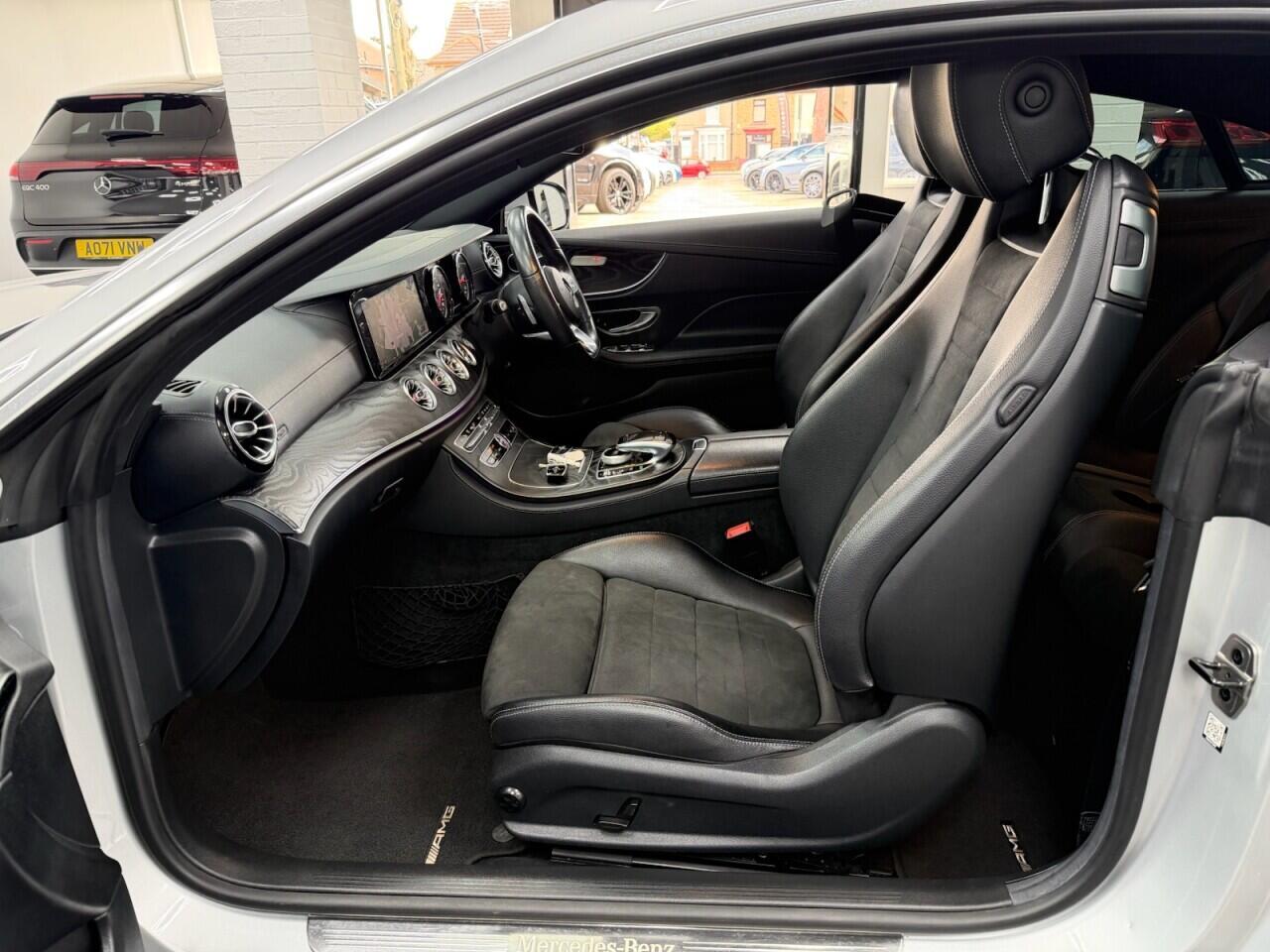 Mercedes E-Class - Image 22