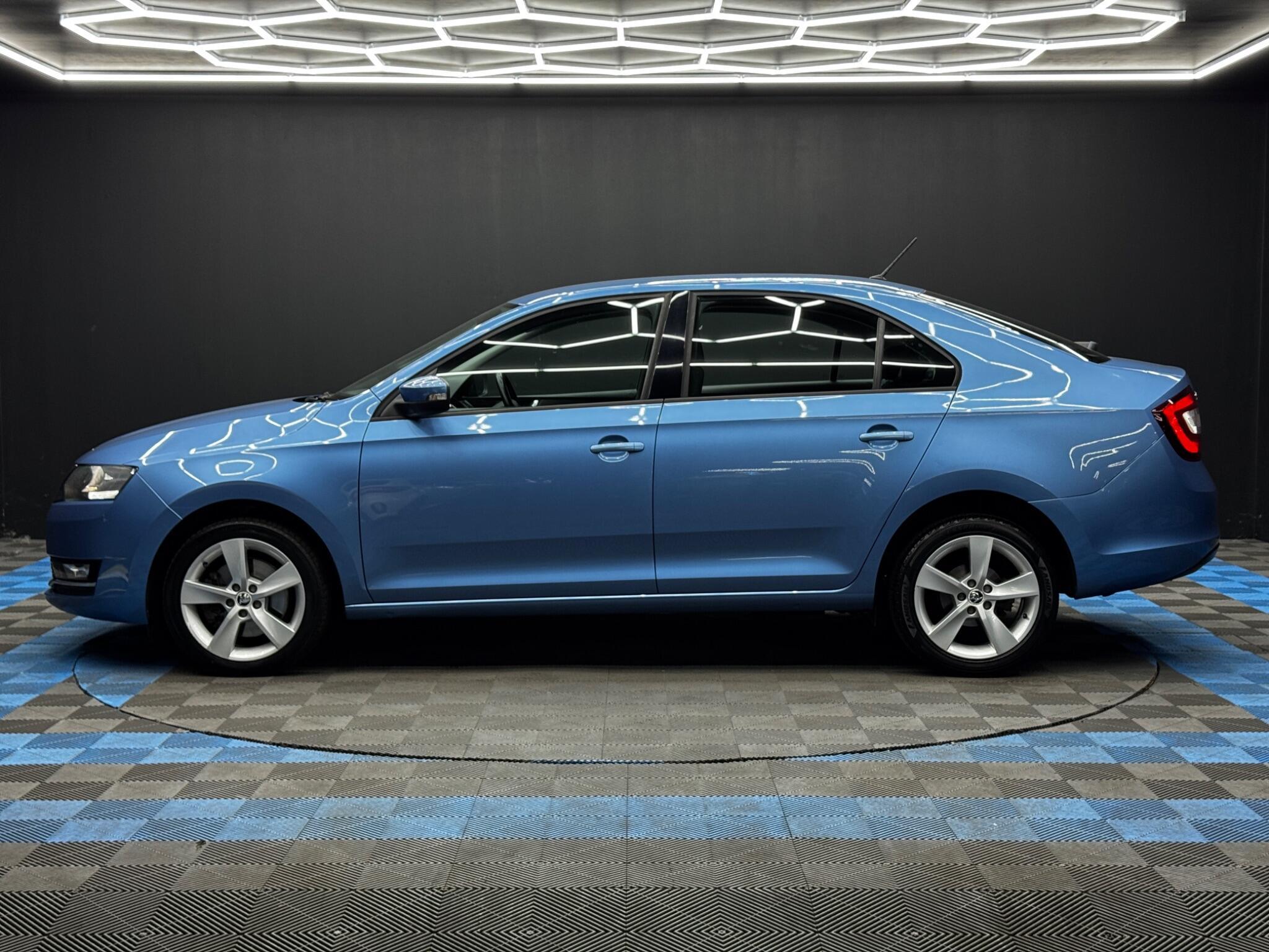 Skoda Rapid - Image 8