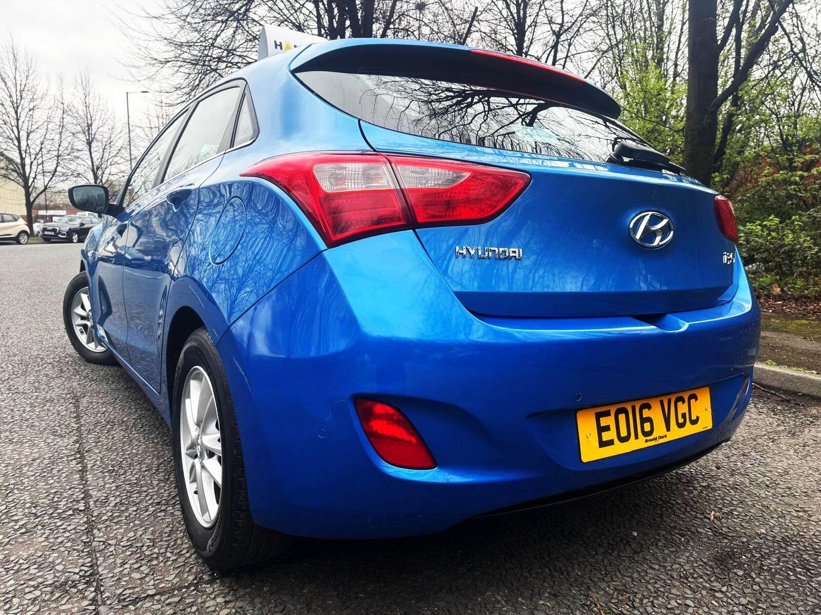 Hyundai i30 - Image 7