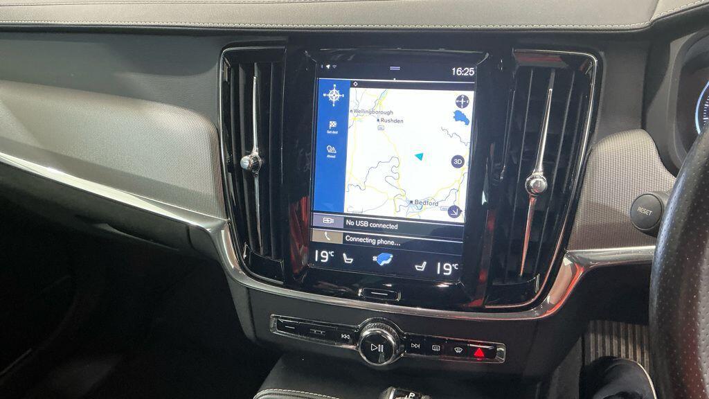 Volvo S90 - Image 2