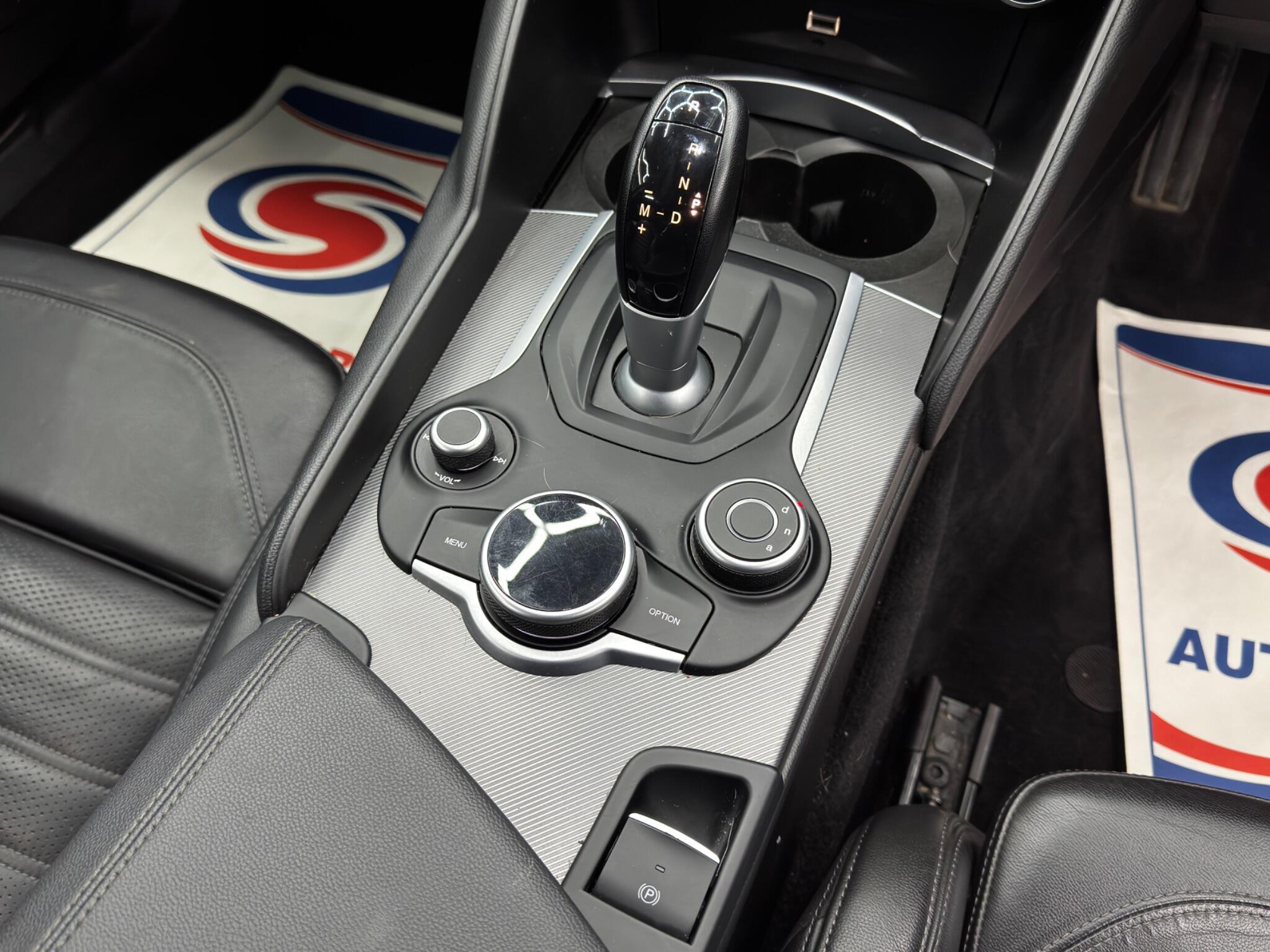 Alfa Romeo Giulia - Image 25