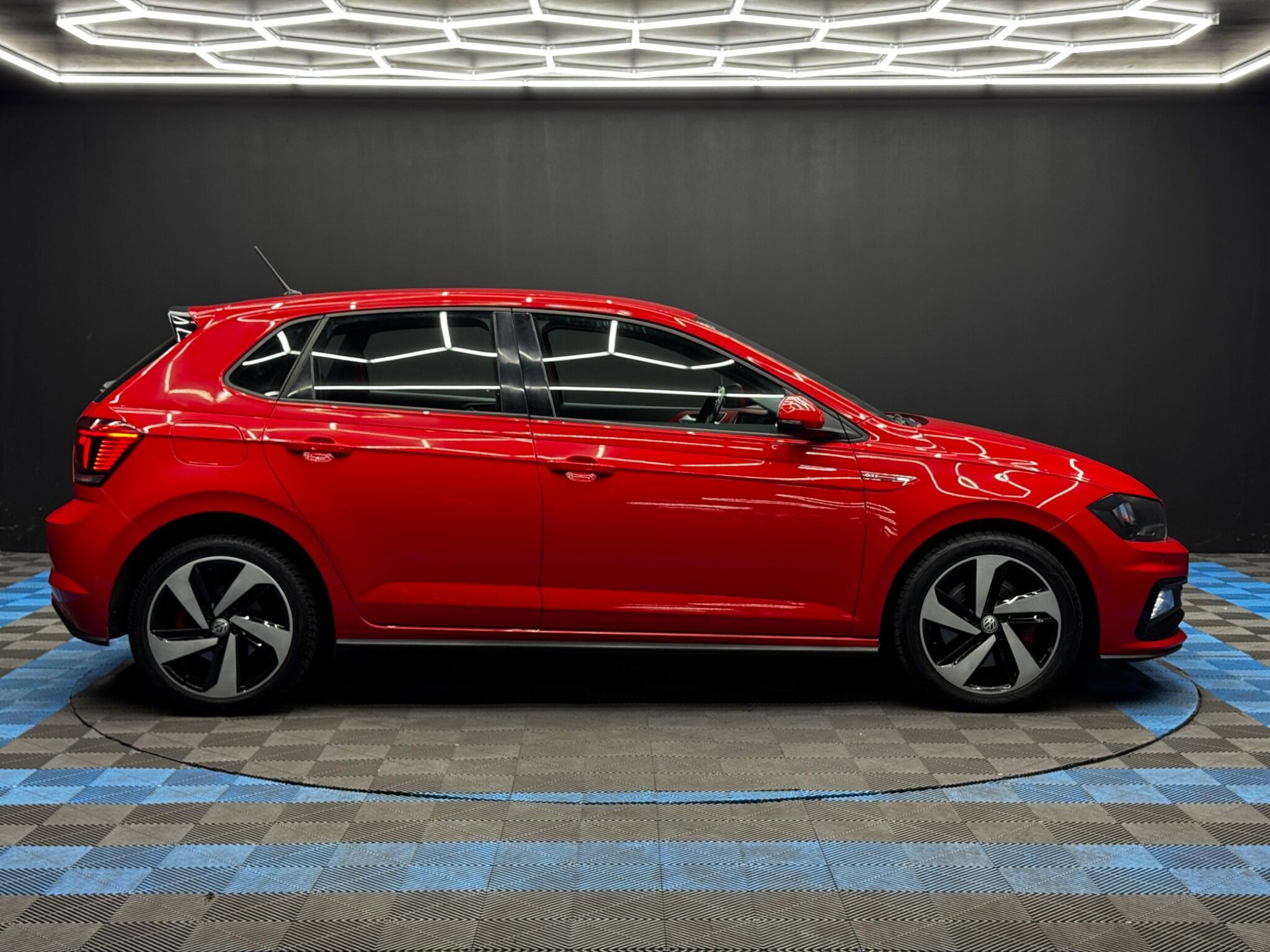 Volkswagen Polo - Image 4