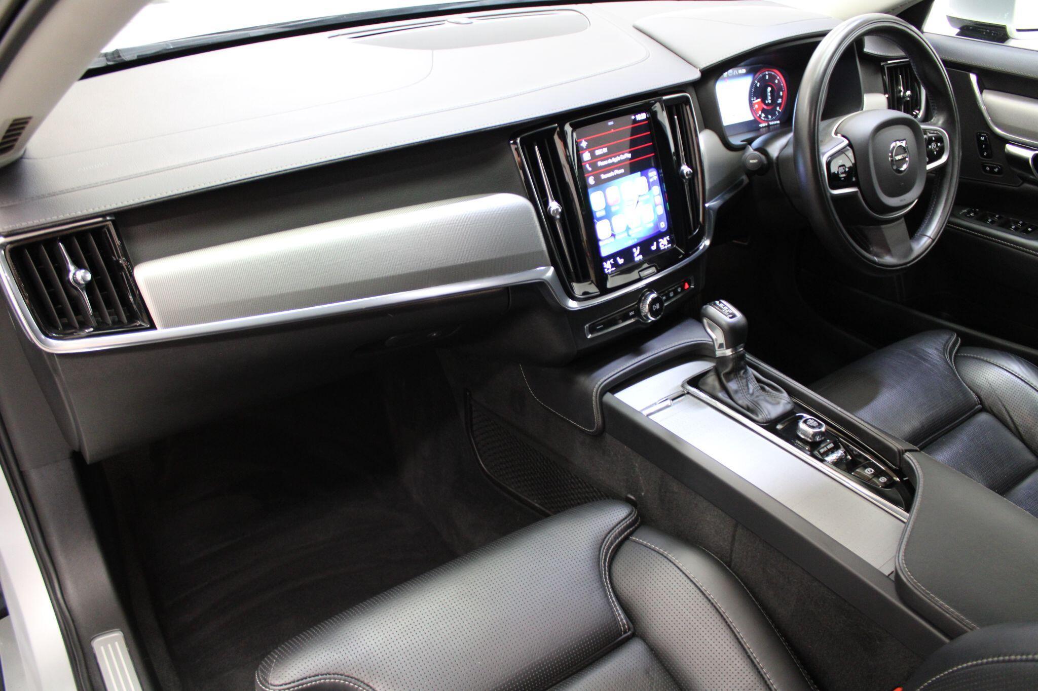 Volvo V90 - Image 33
