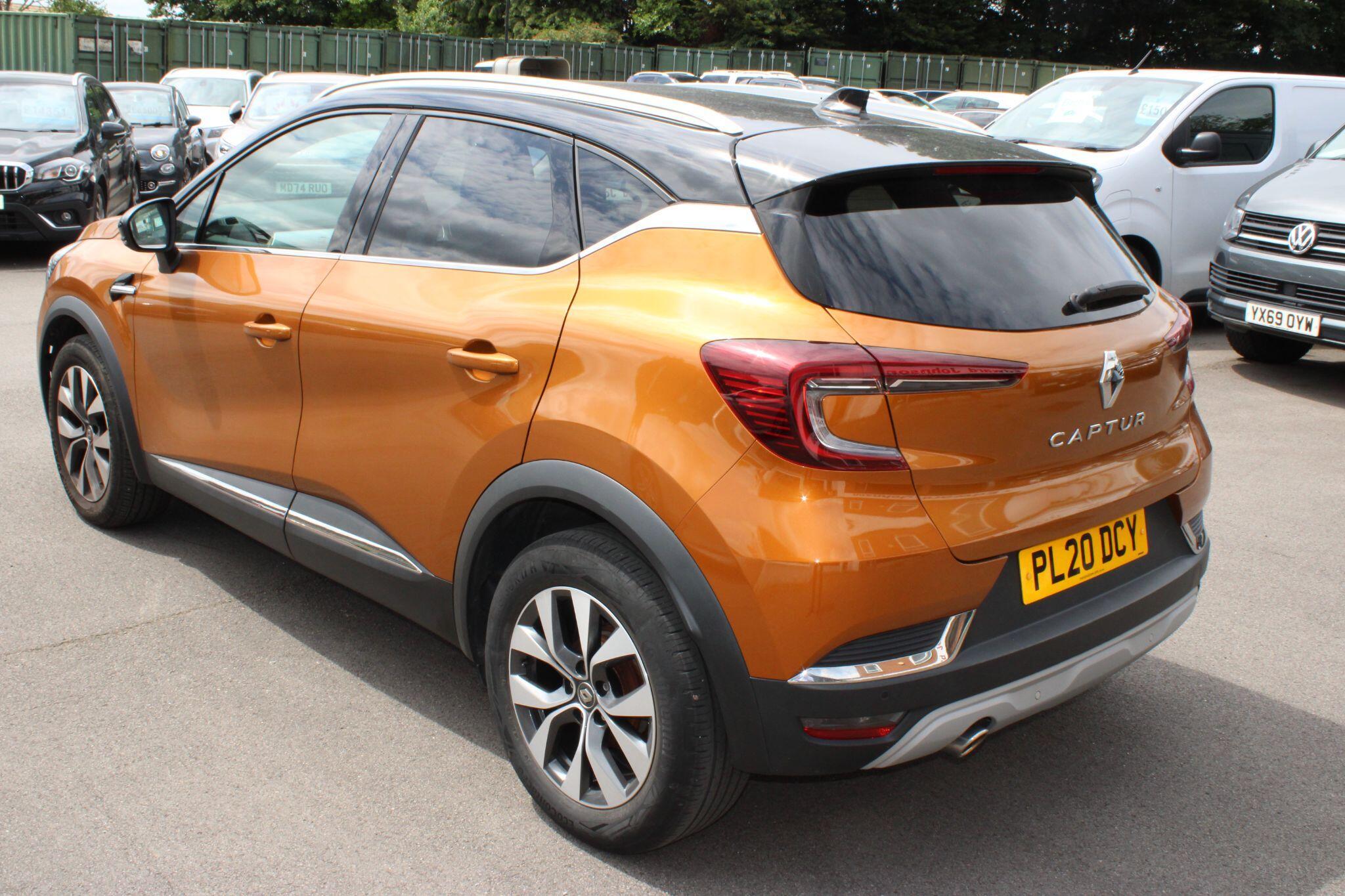 Renault Captur - Image 17