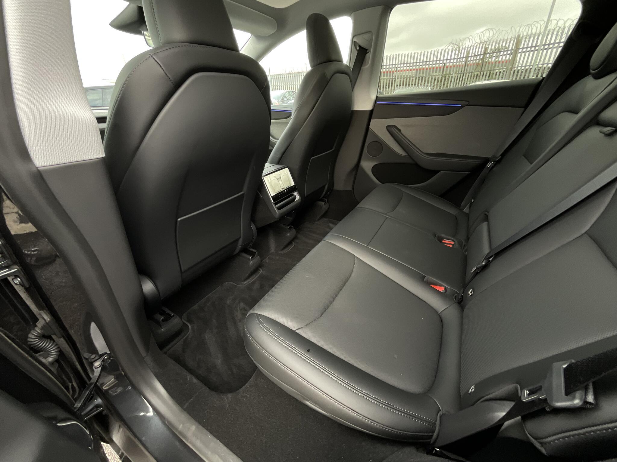 Tesla Model Y - Image 13