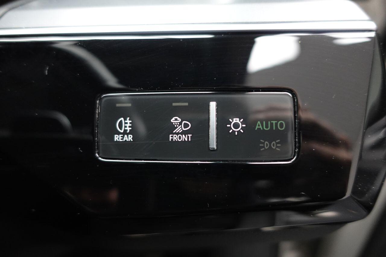 Audi E-Tron - Image 57