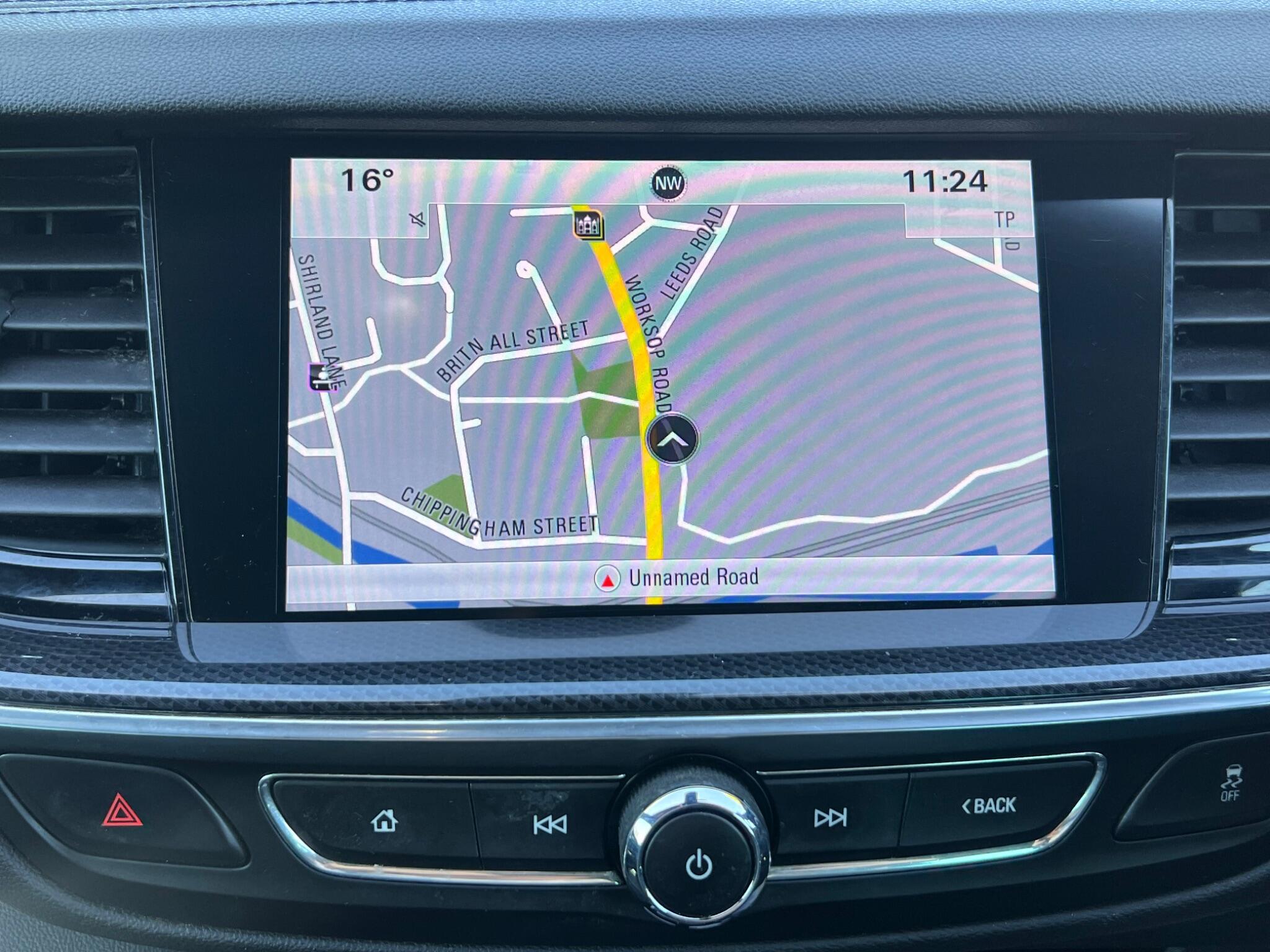Vauxhall Insignia - Image 19