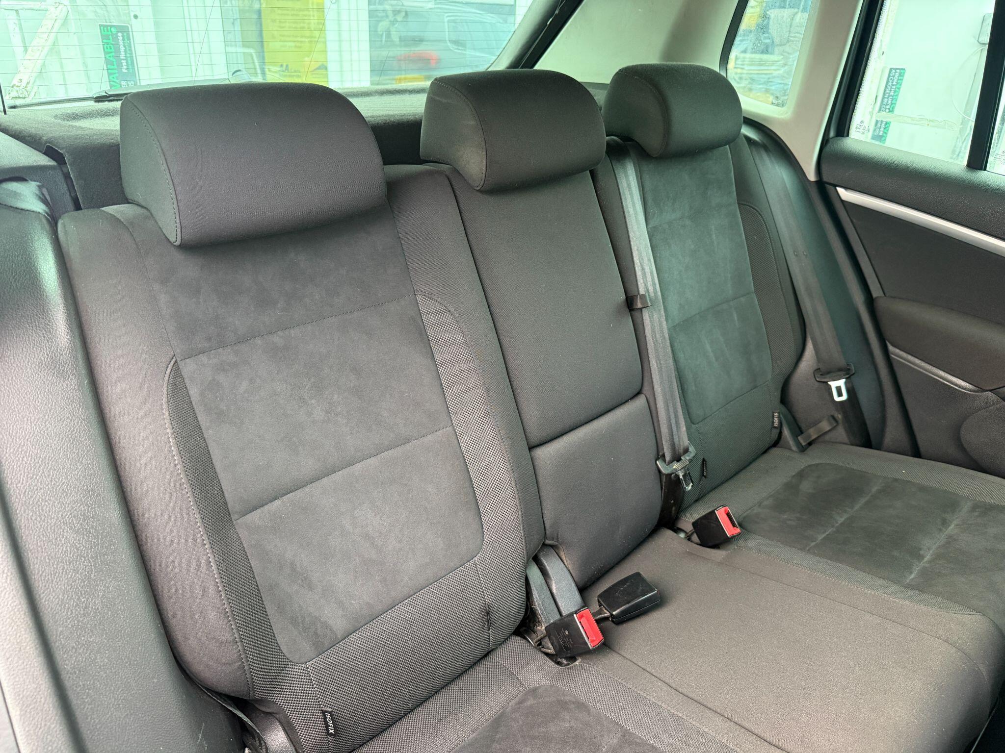 Volkswagen Tiguan - Image 4