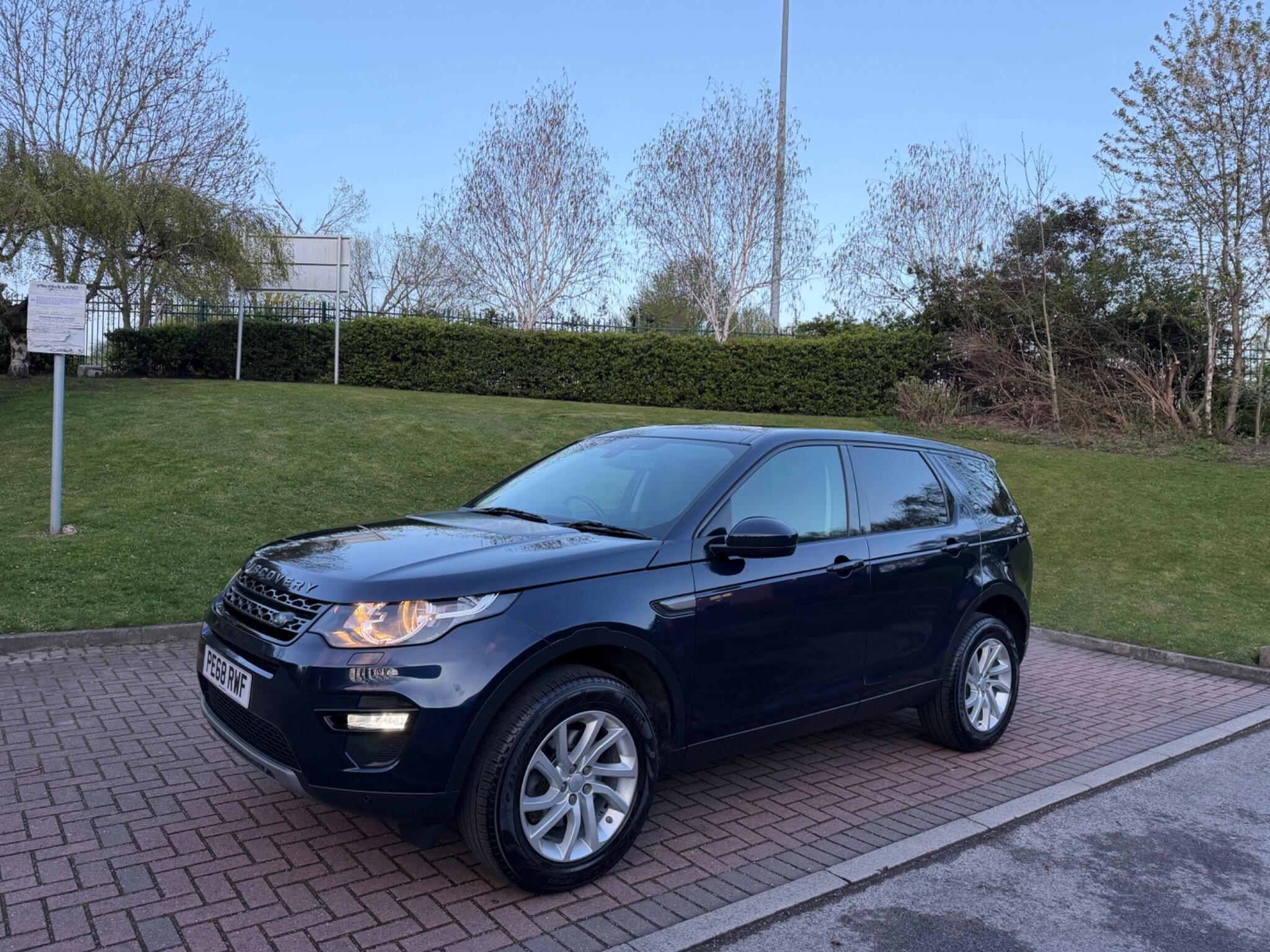 Land Rover DISCOVERY SPORT - Image 6