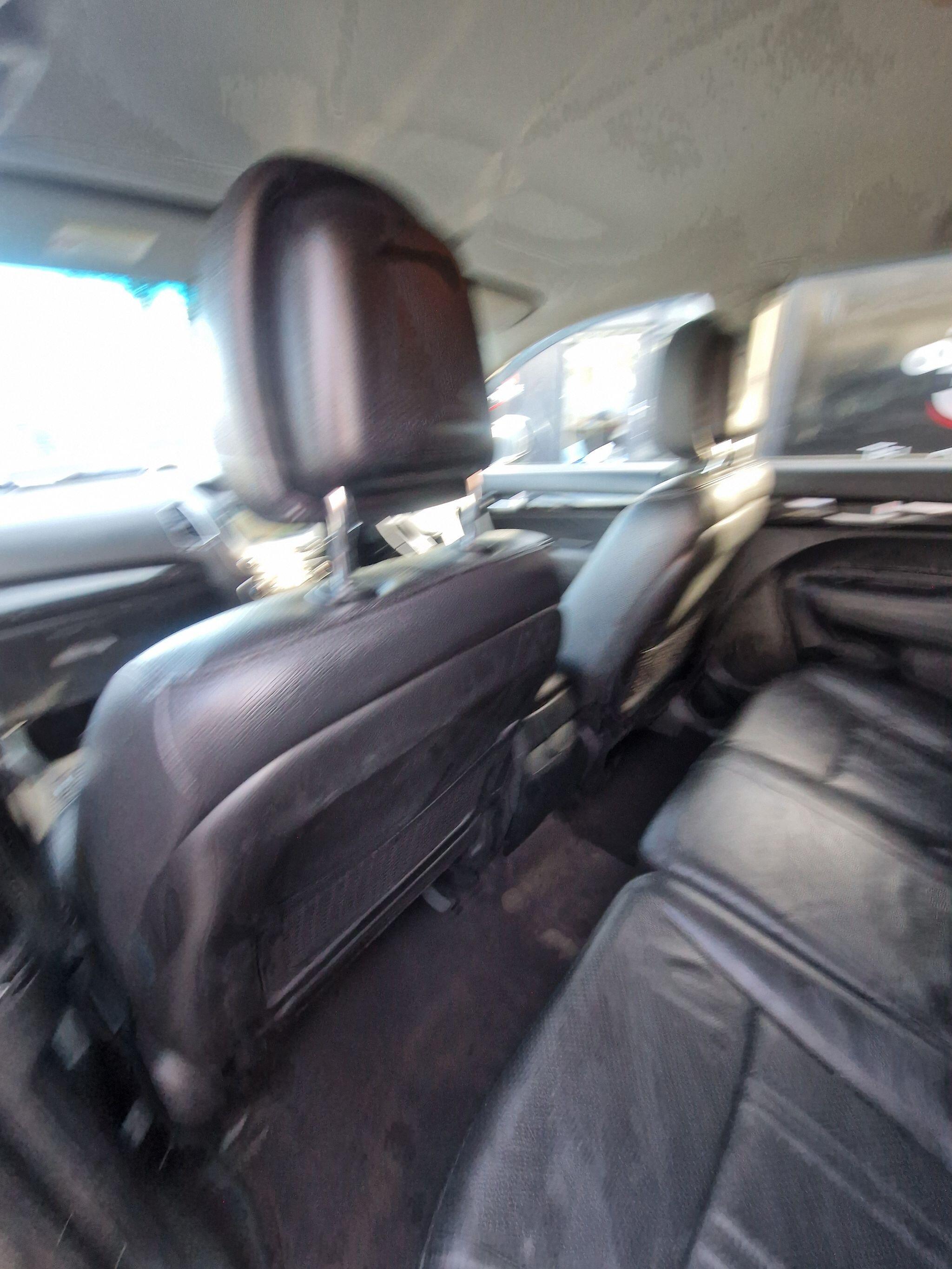 Kia Sorento - Image 40