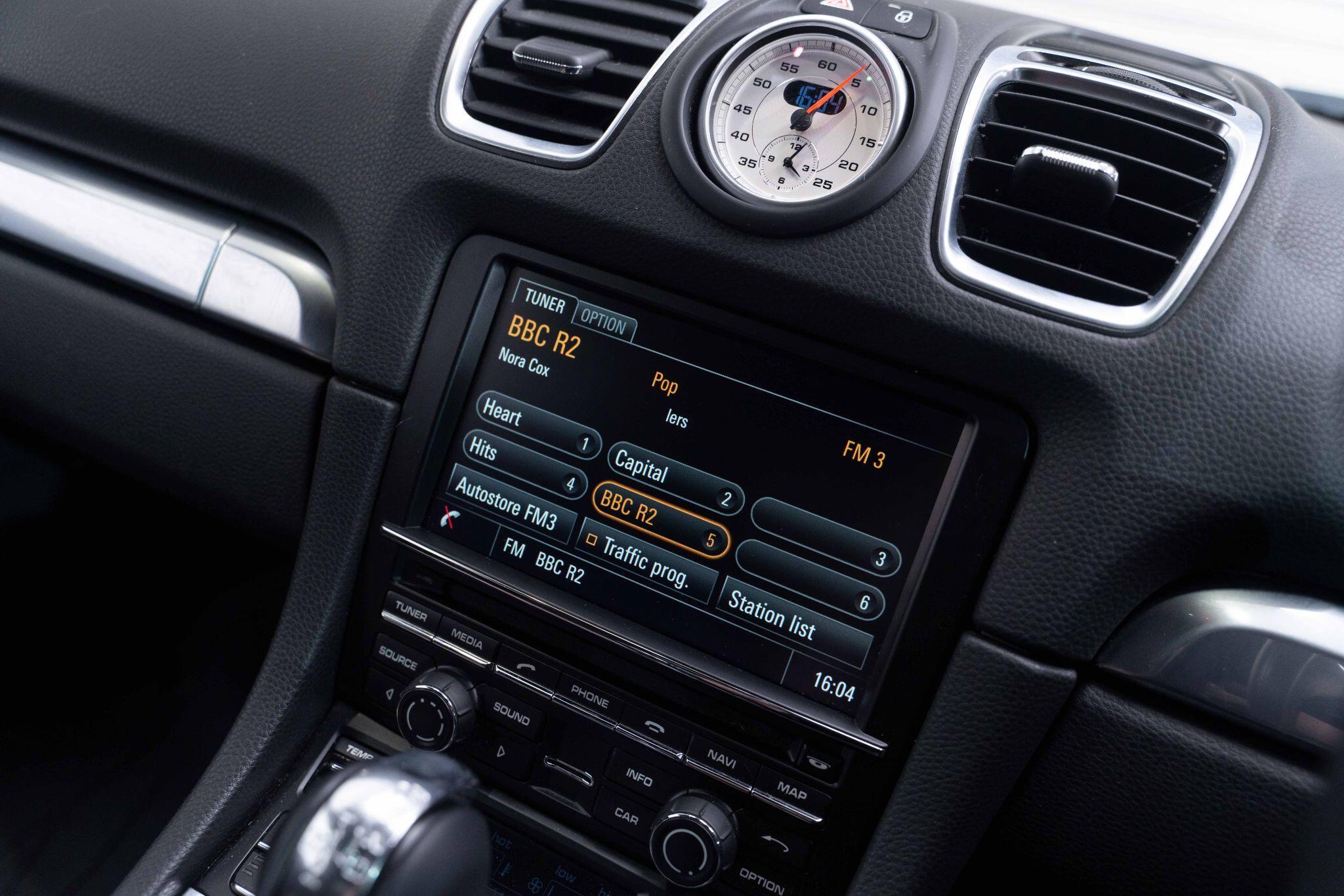 Porsche Cayman - Image 15