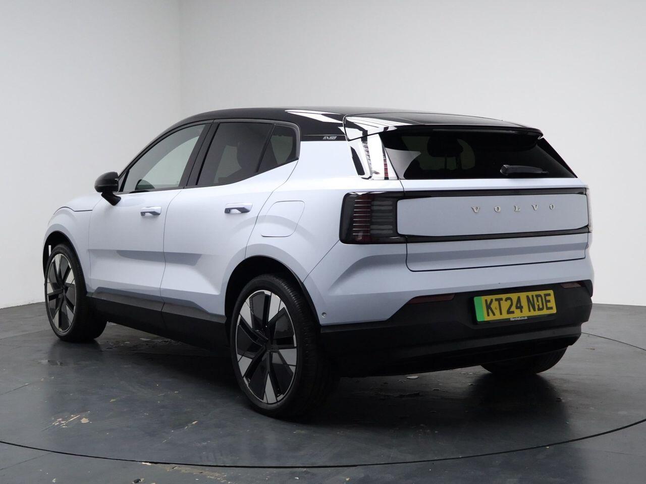 Volvo EX30 - Image 9