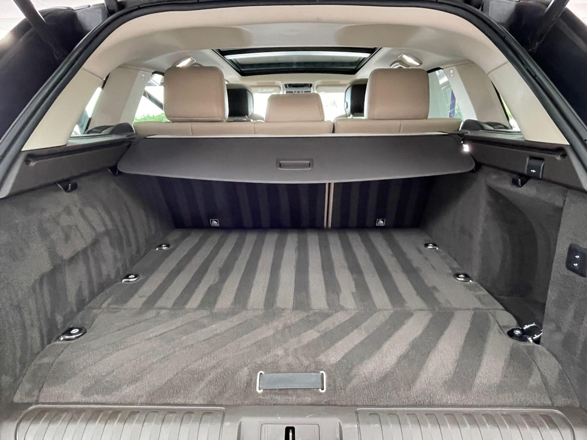 Land Rover RANGE ROVER P400 HSE - Image 18