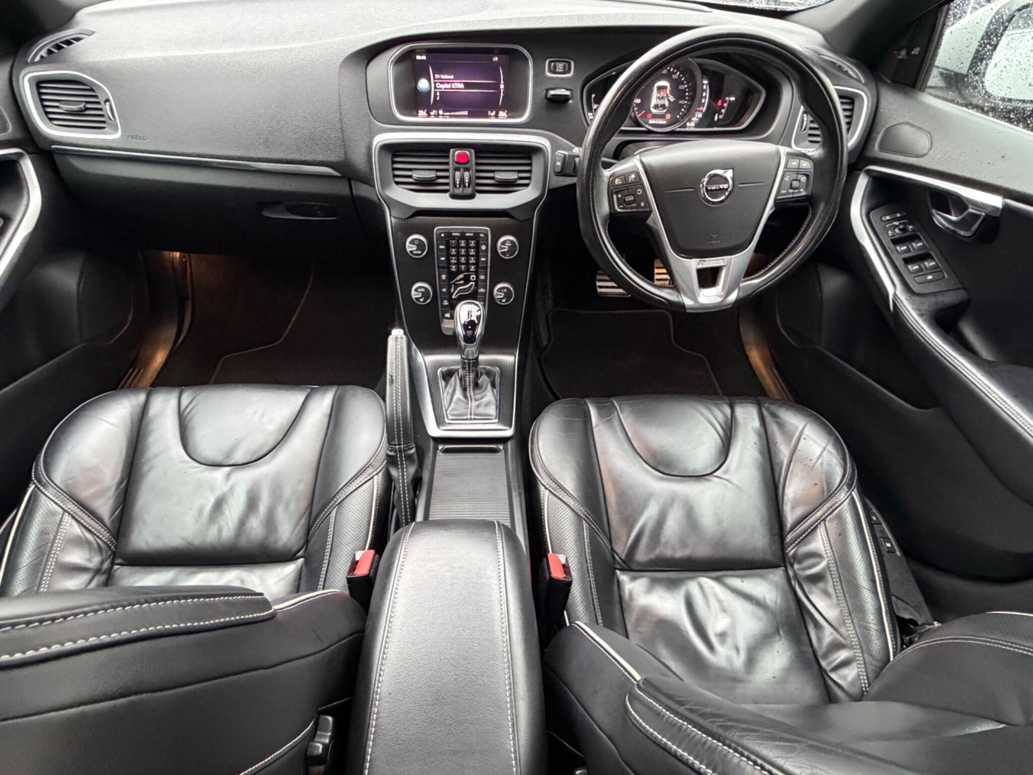 Volvo V40 - Image 15