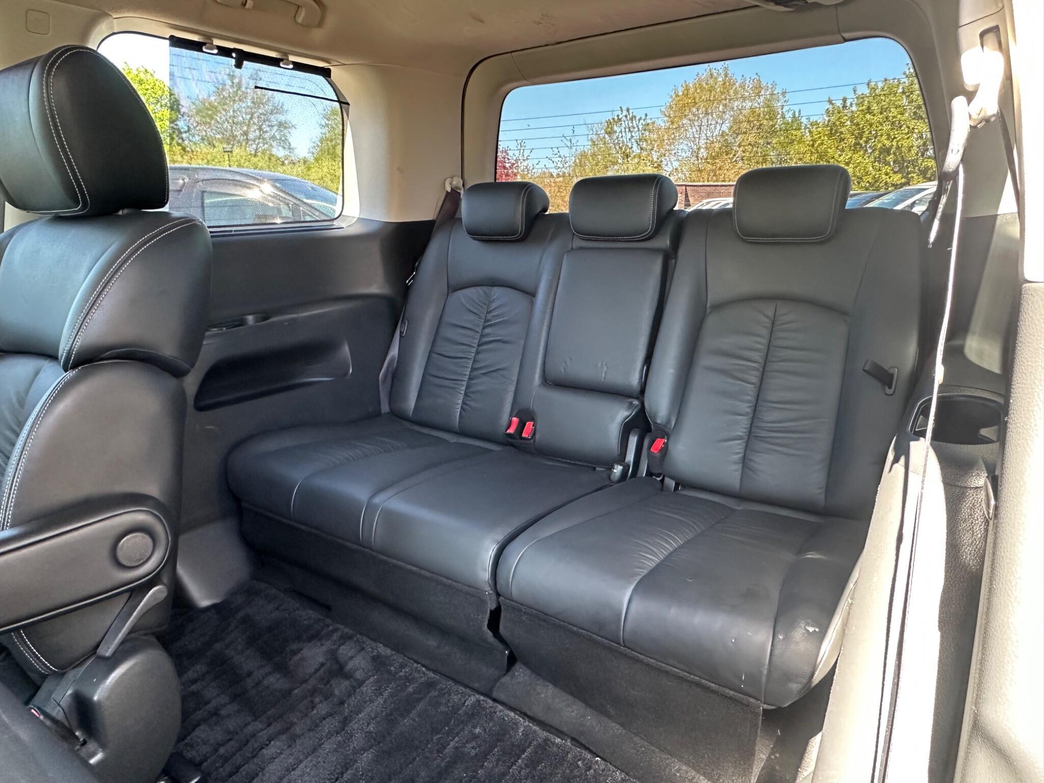 Nissan Elgrand - Image 10