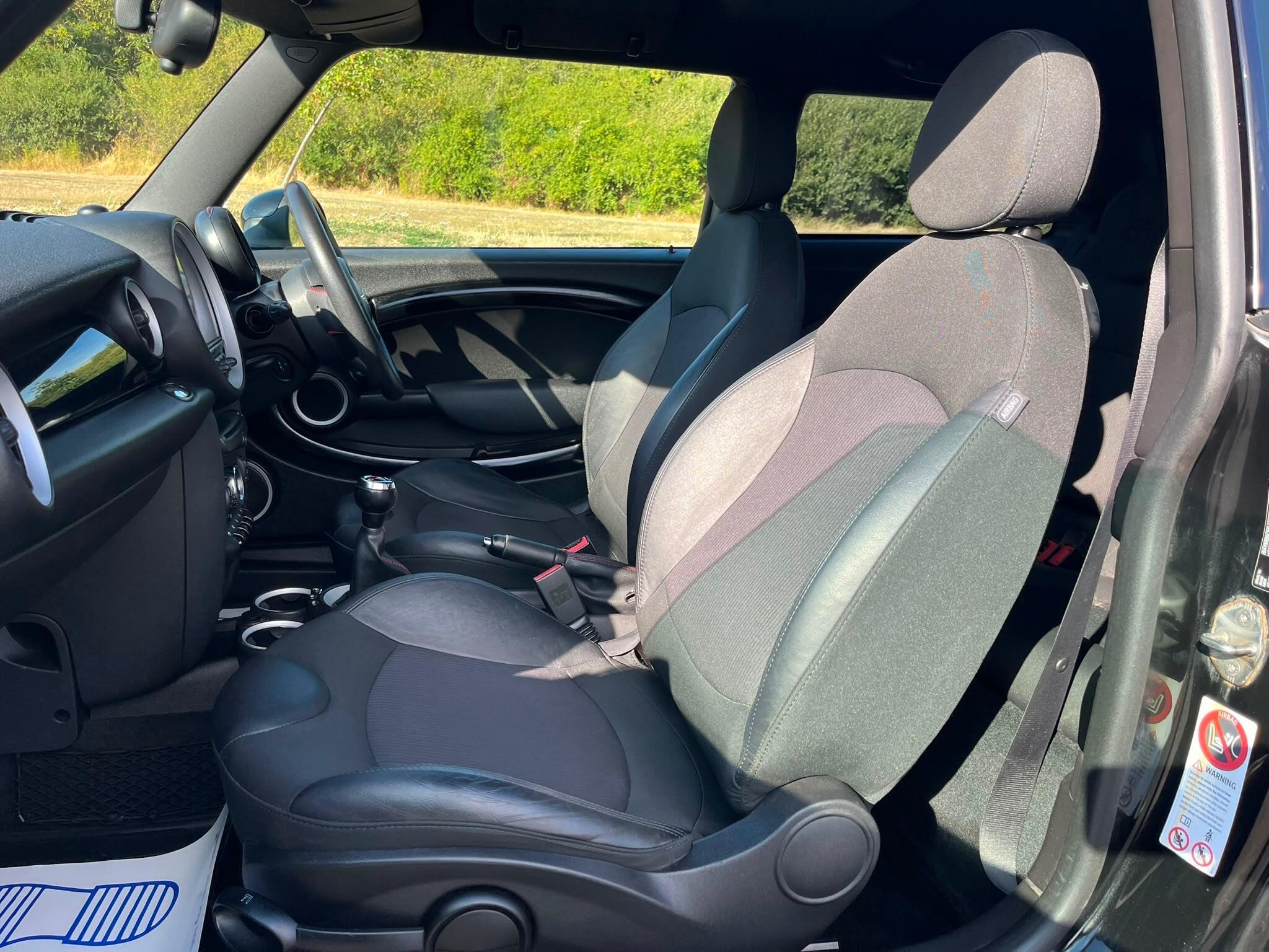 MINI Hatch - Image 7