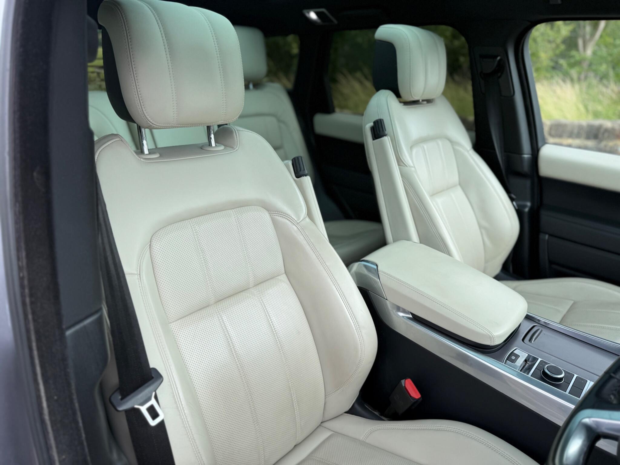 Land Rover RANGE ROVER SPORT - Image 10