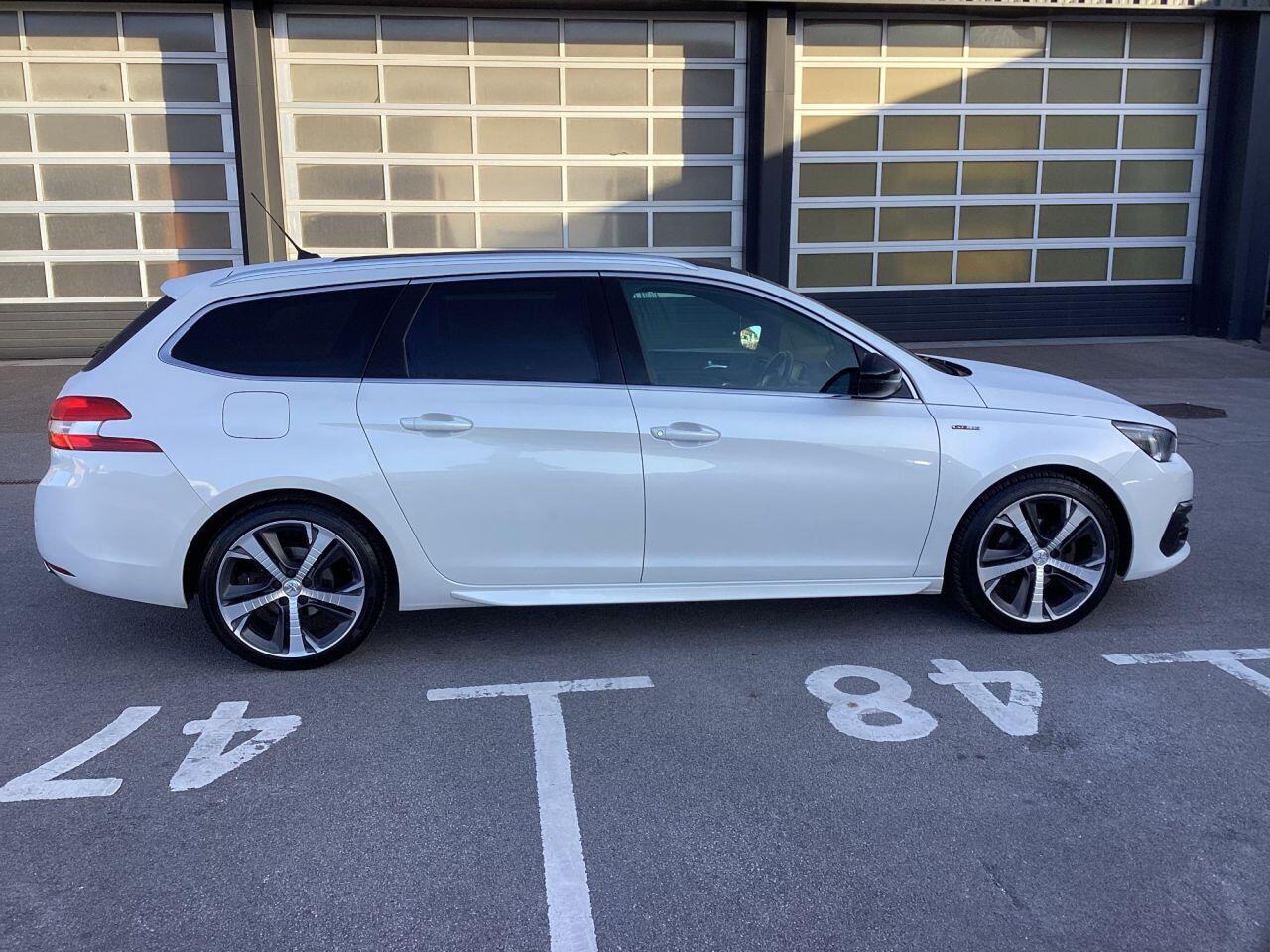 Peugeot 308 SW - Image 8