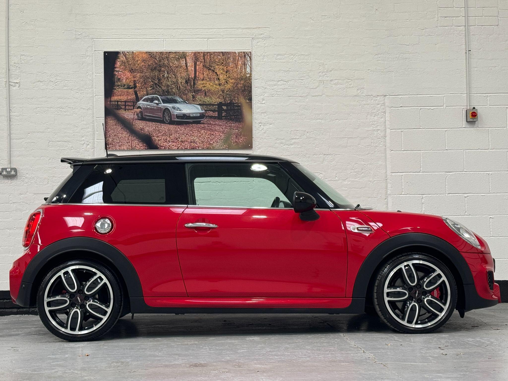 MINI Hatch - Image 8
